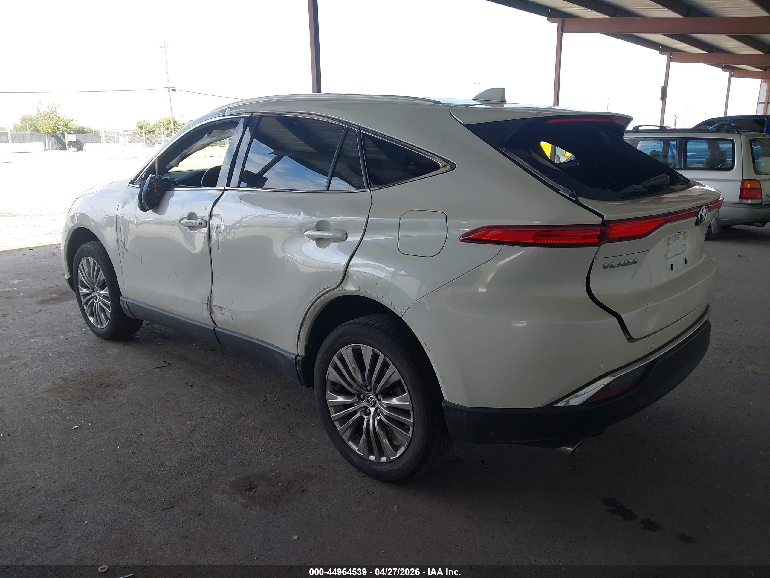 TOYOTA VENZA image 3