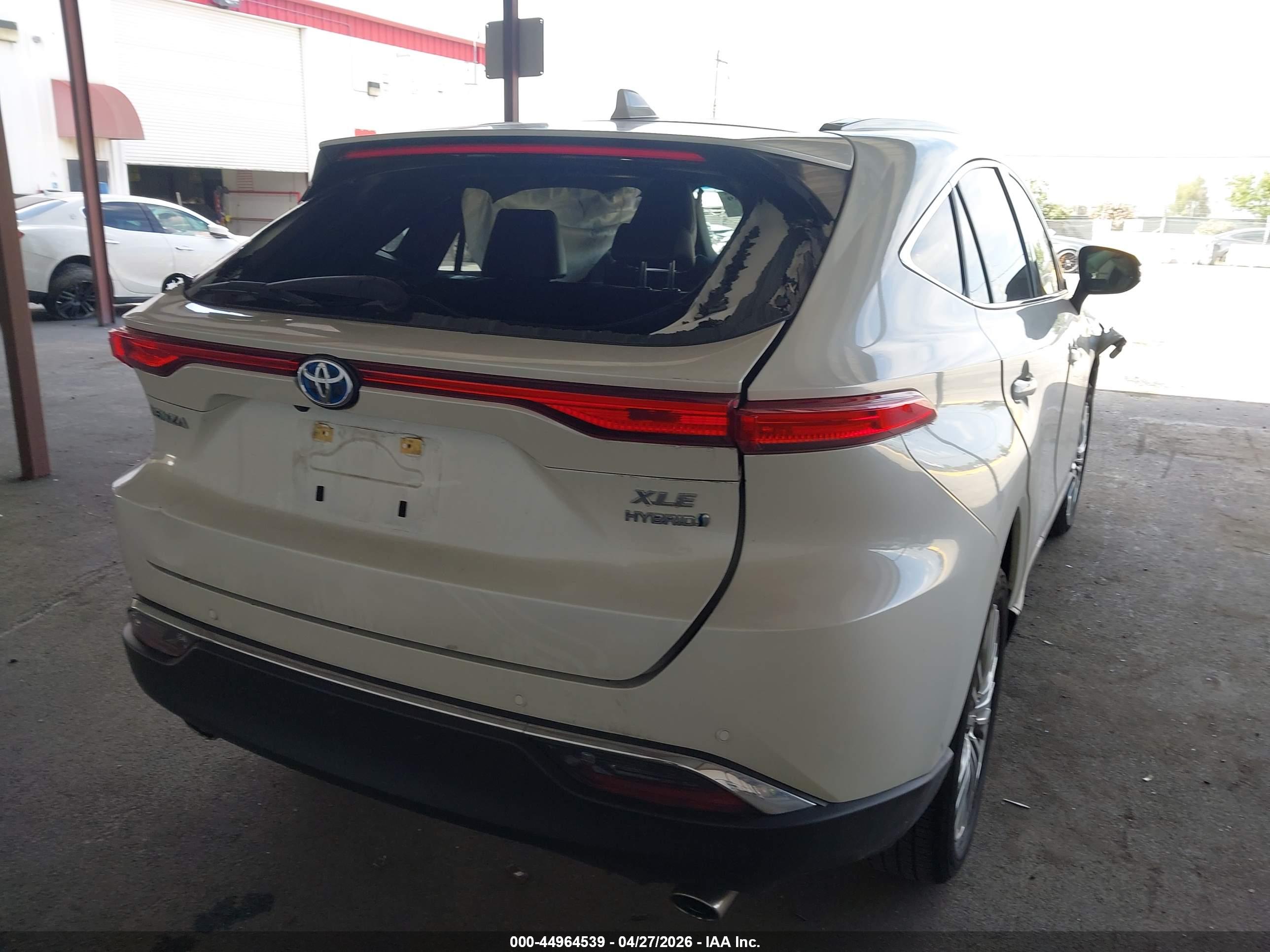 TOYOTA VENZA image 4