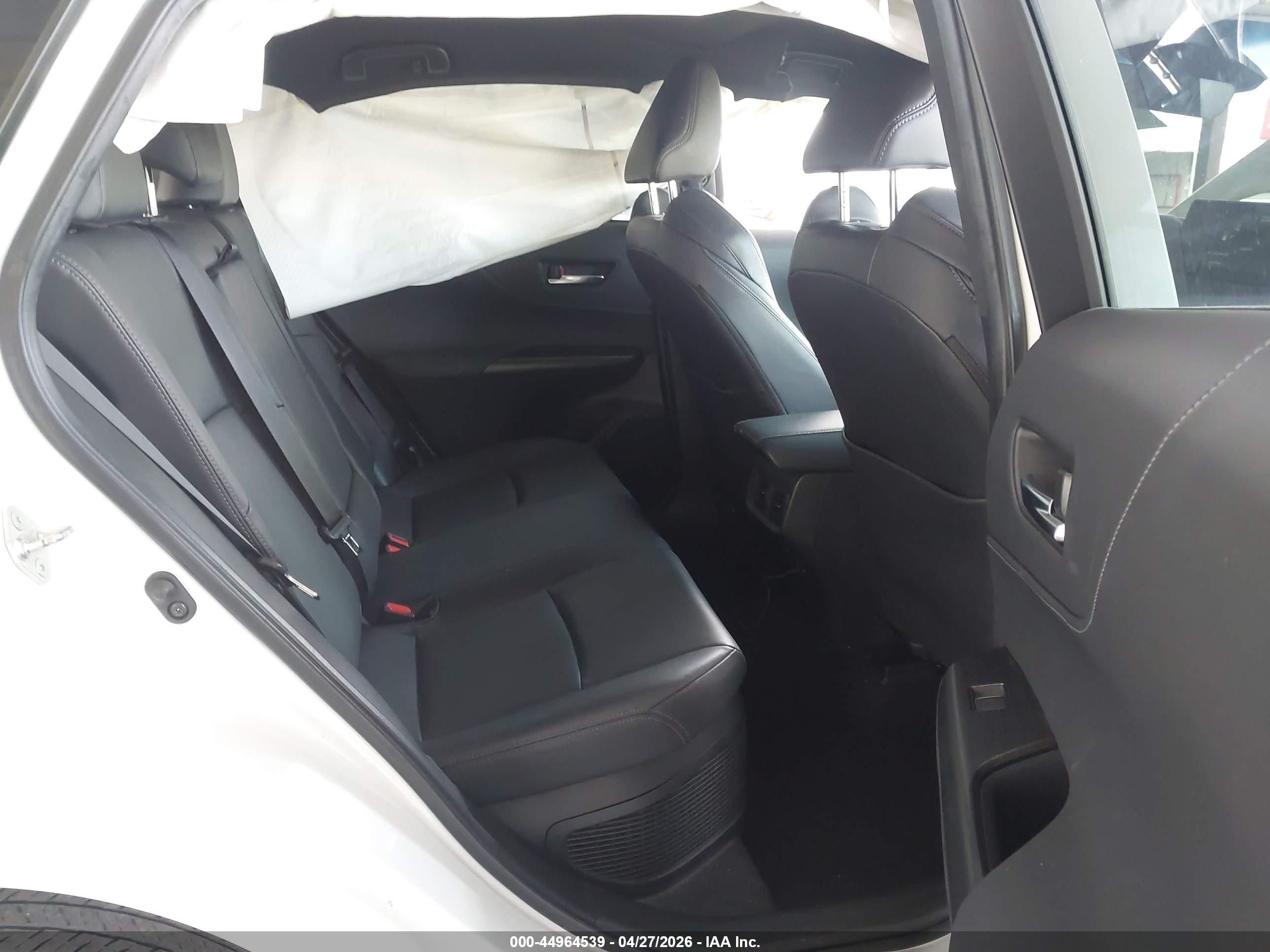 TOYOTA VENZA image 8