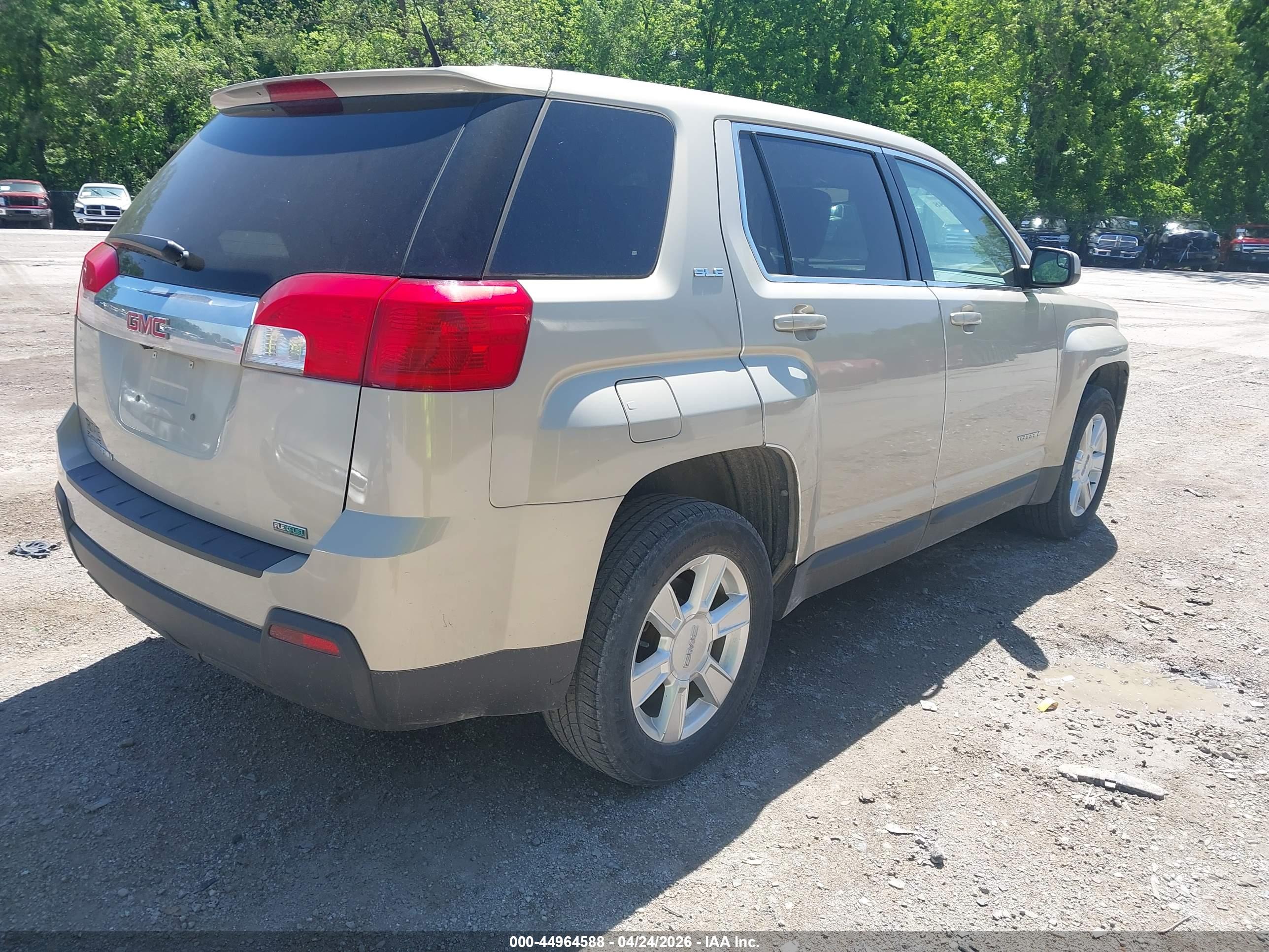 GMC TERRAIN image 4