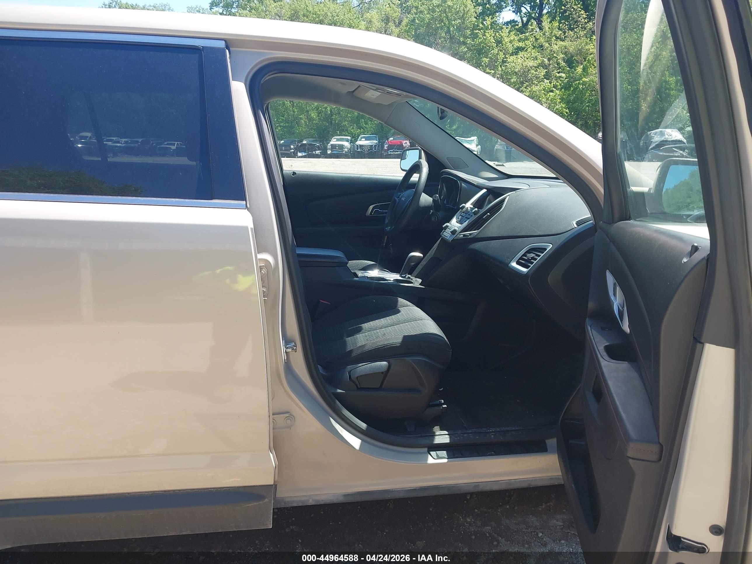 GMC TERRAIN image 5