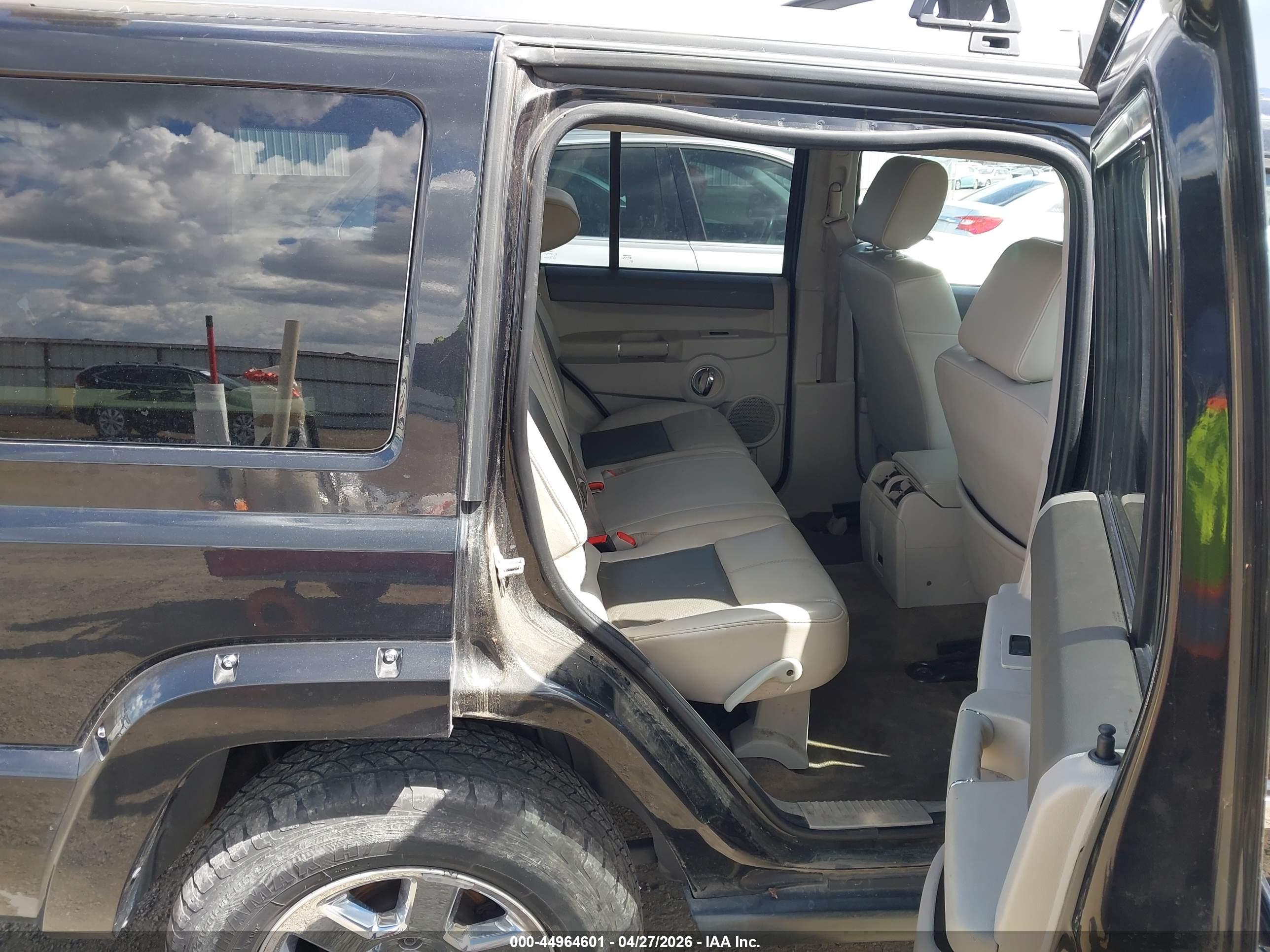 JEEP COMMANDER image 8