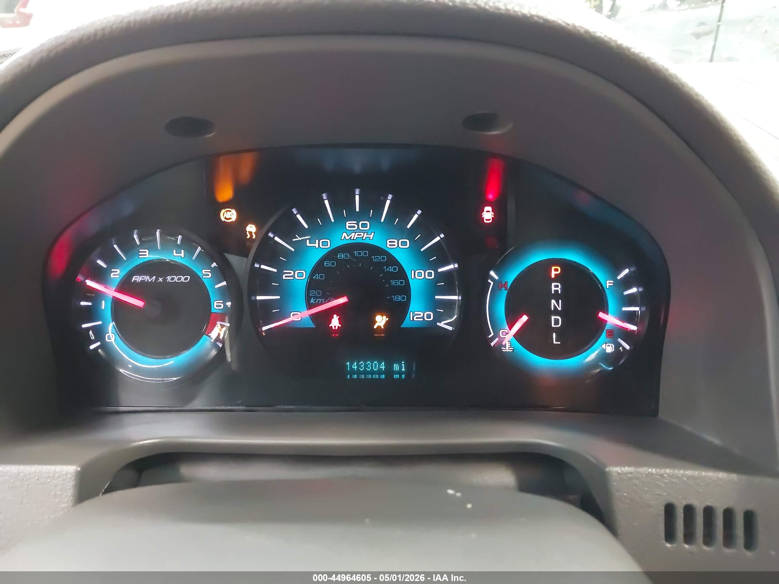 FORD FUSION image 7