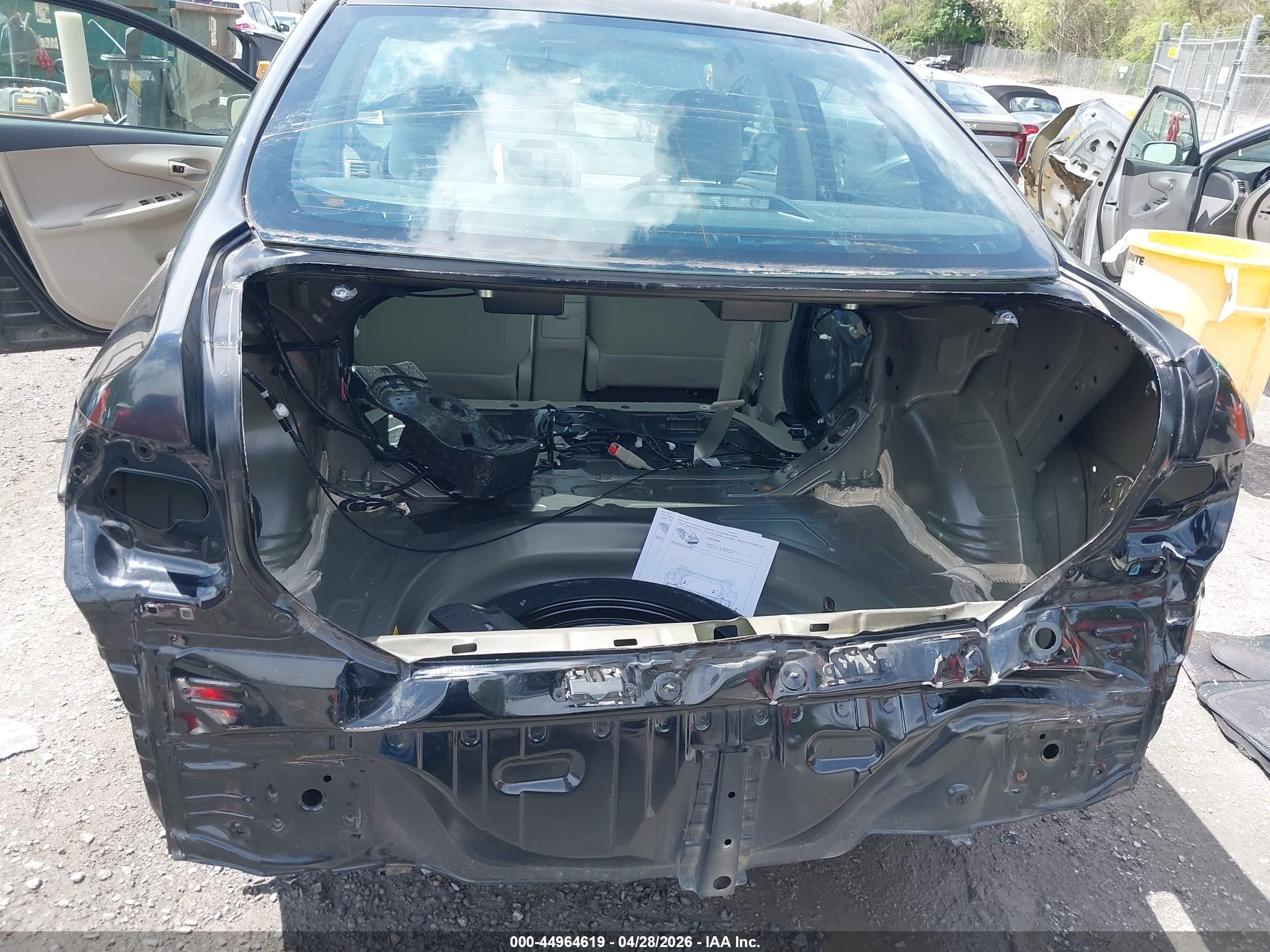 TOYOTA COROLLA image 6