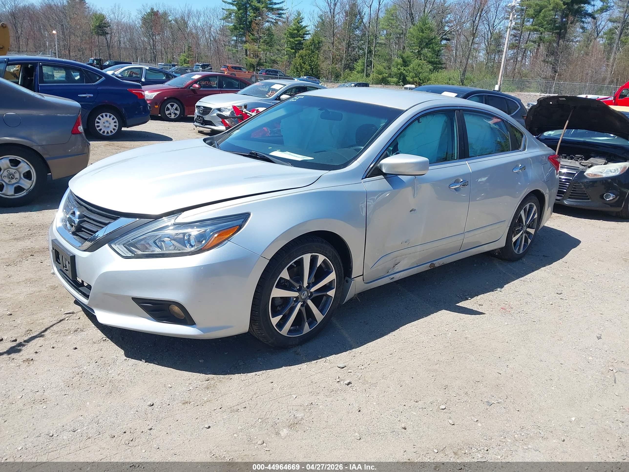 NISSAN ALTIMA image 2
