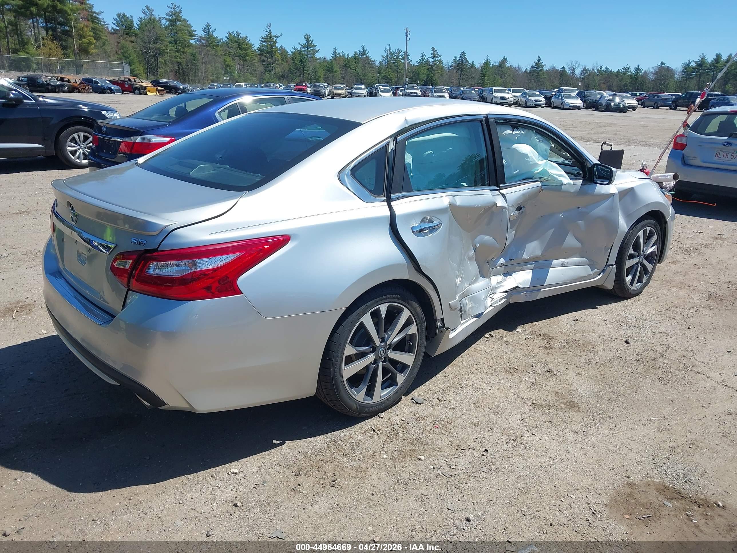 NISSAN ALTIMA image 4