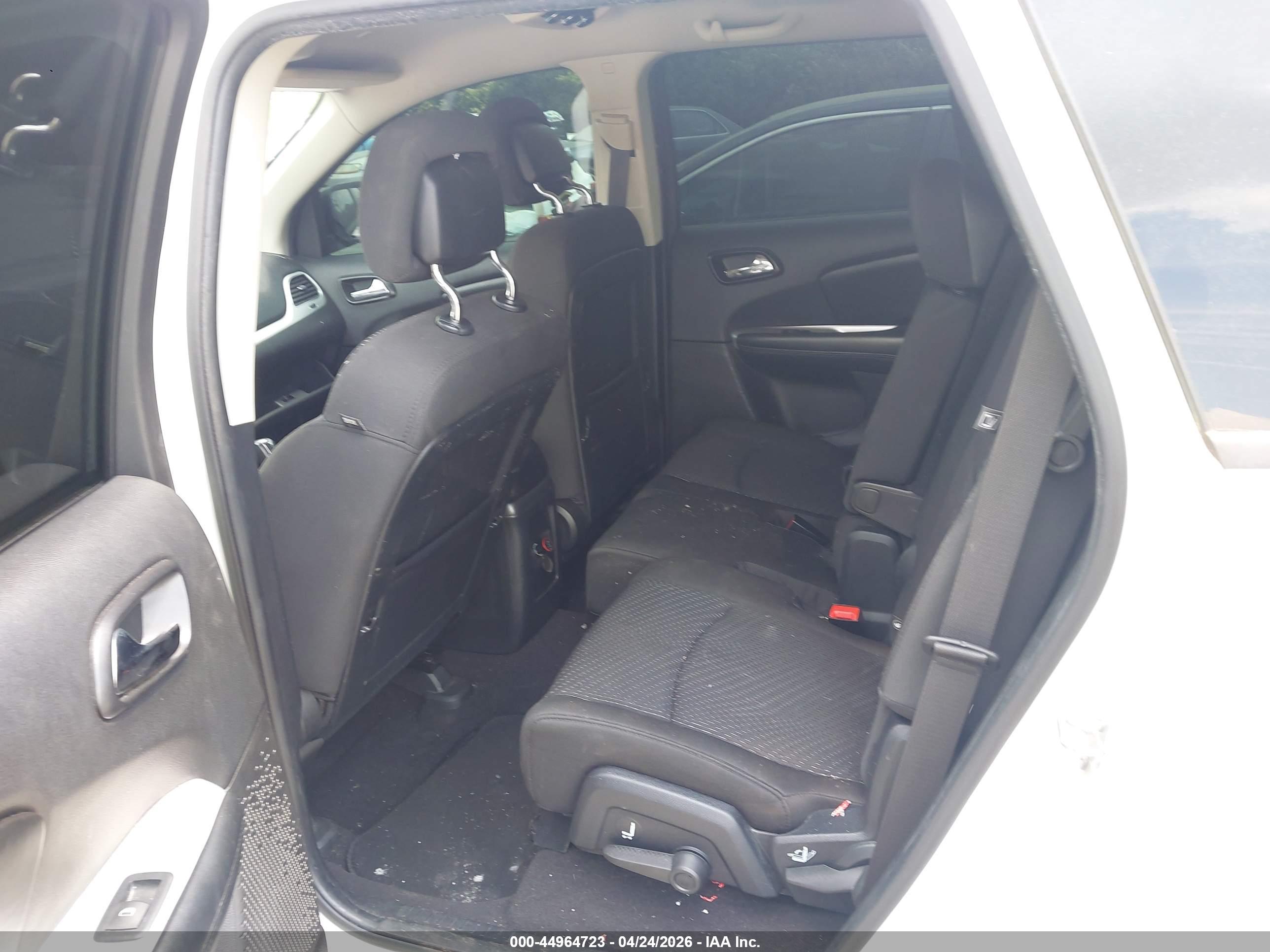 DODGE JOURNEY image 8