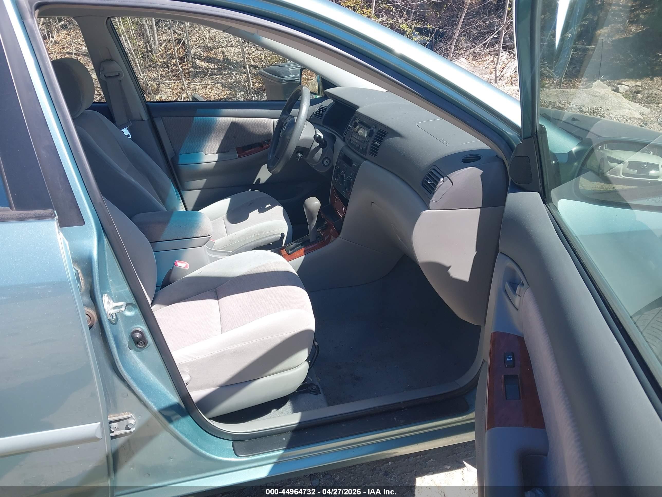 TOYOTA COROLLA image 5