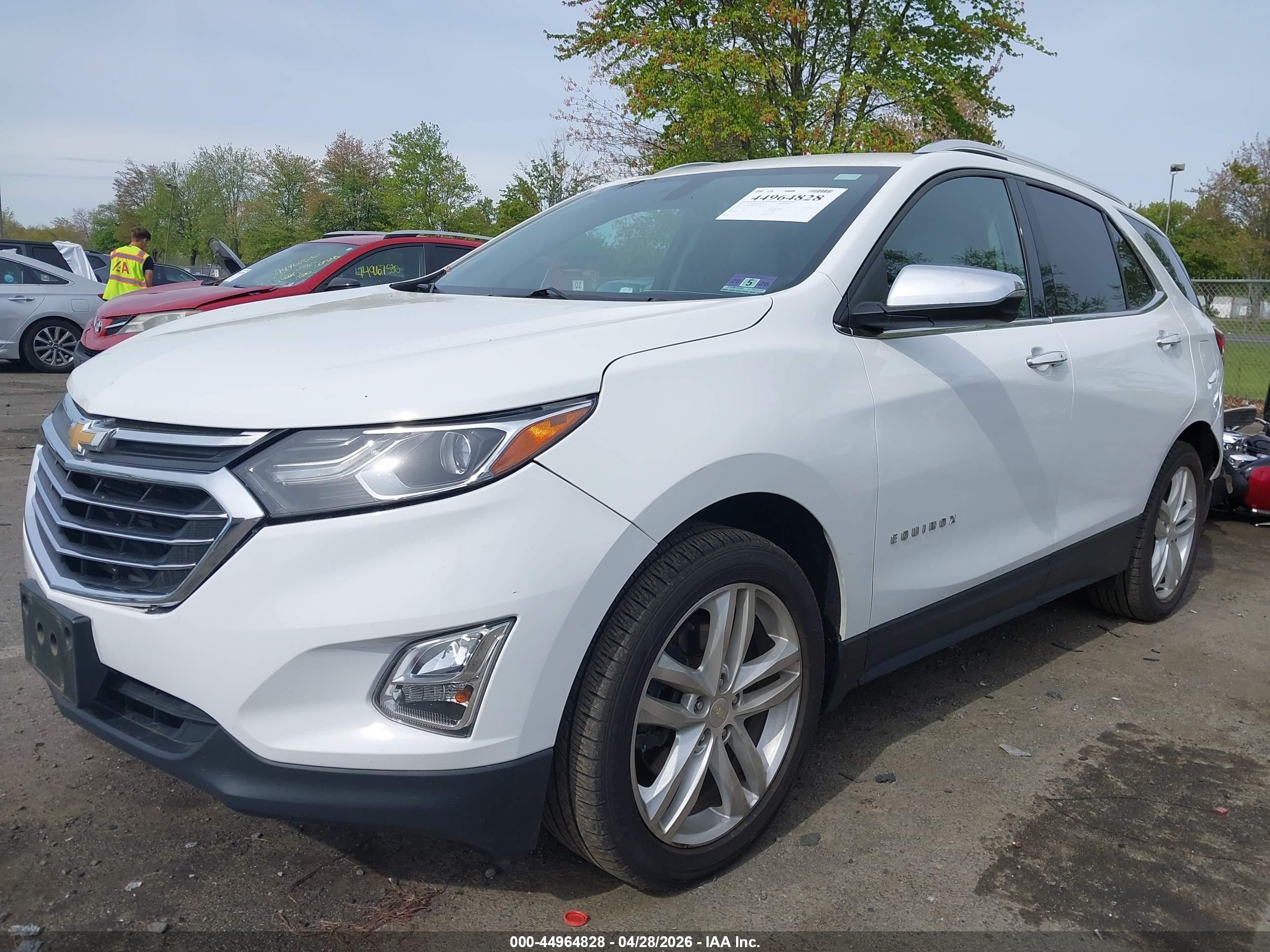 CHEVROLET EQUINOX image 2