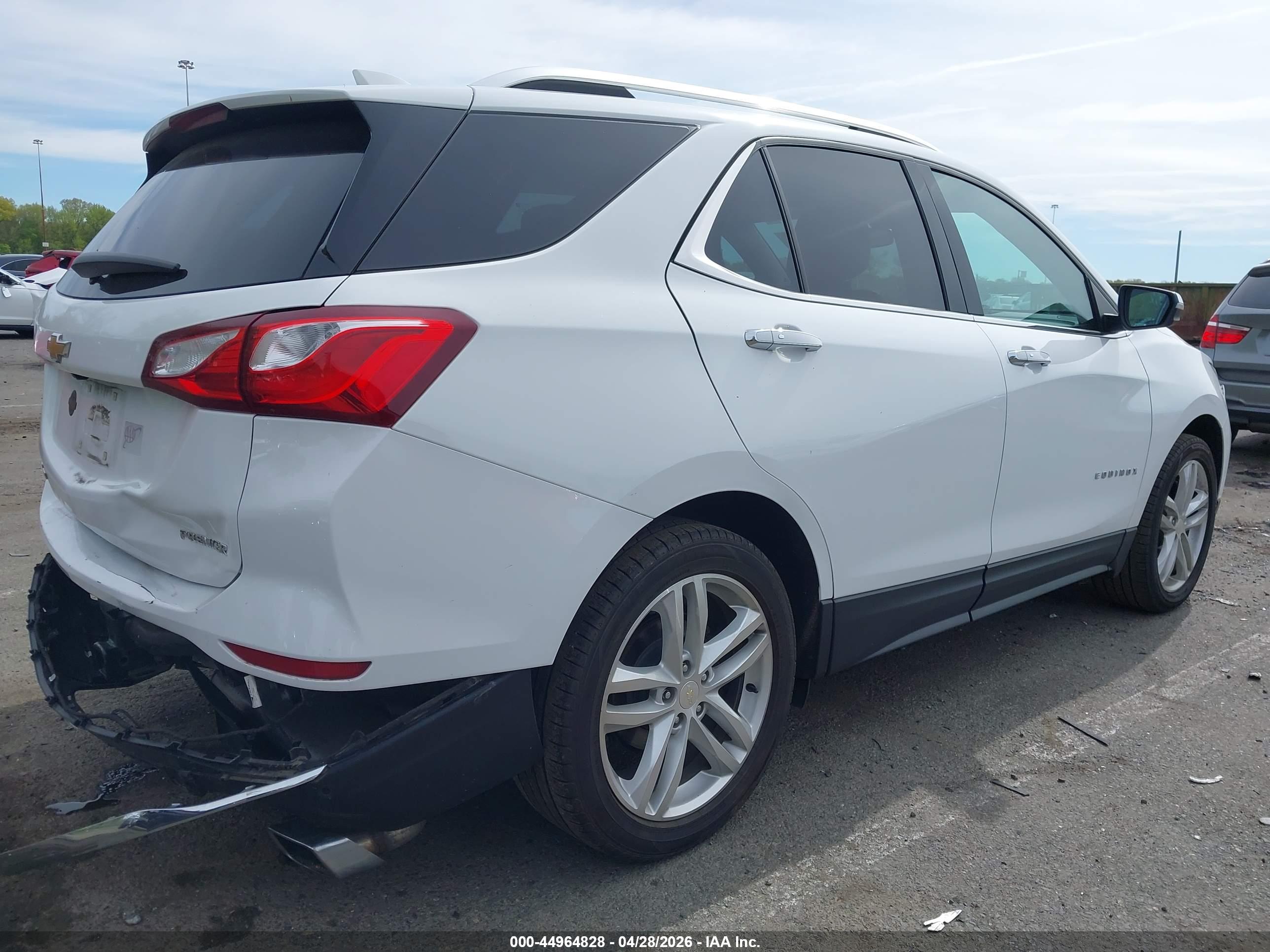 CHEVROLET EQUINOX image 4