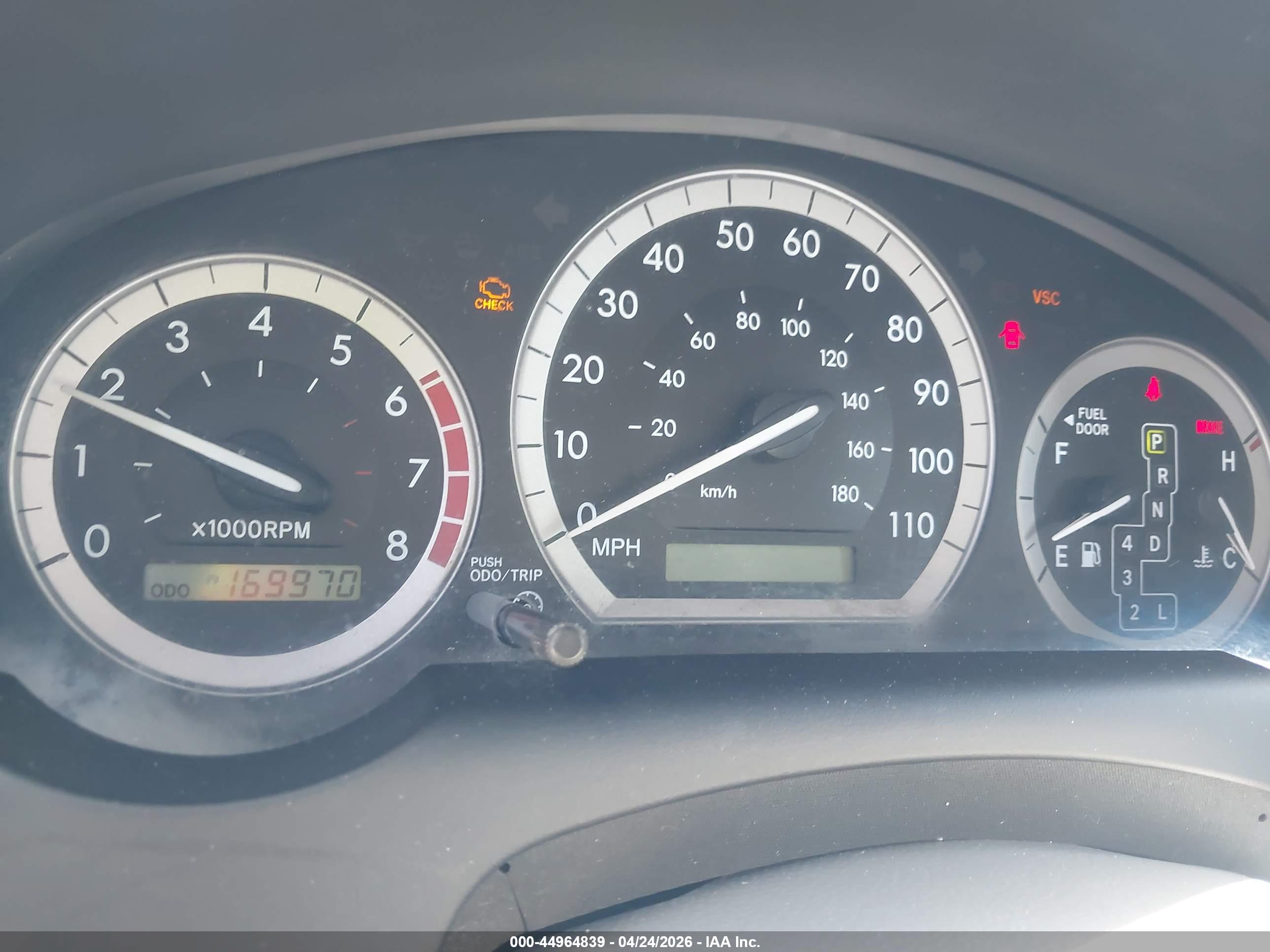 TOYOTA SIENNA image 7