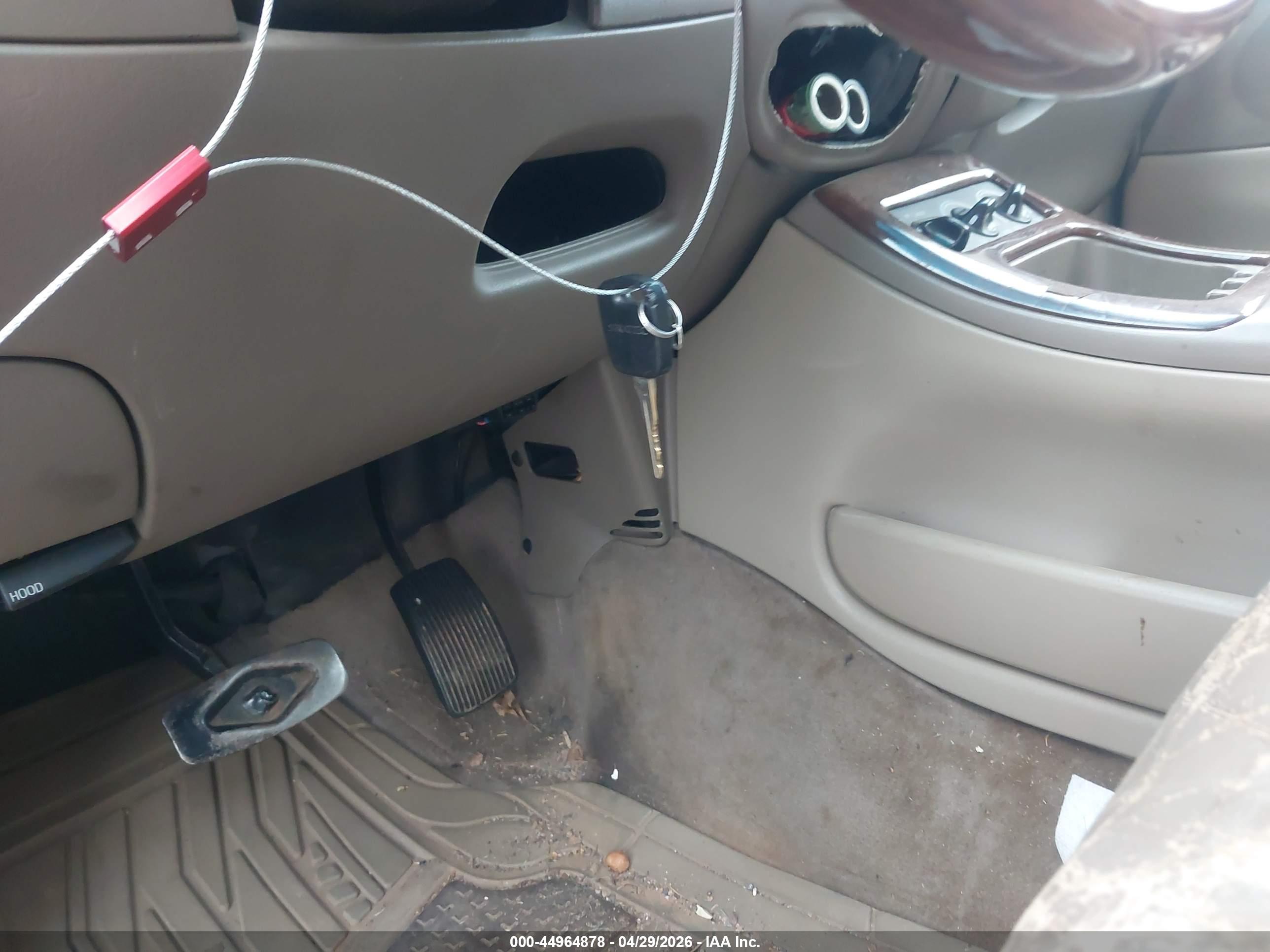 LINCOLN NAVIGATOR image 11