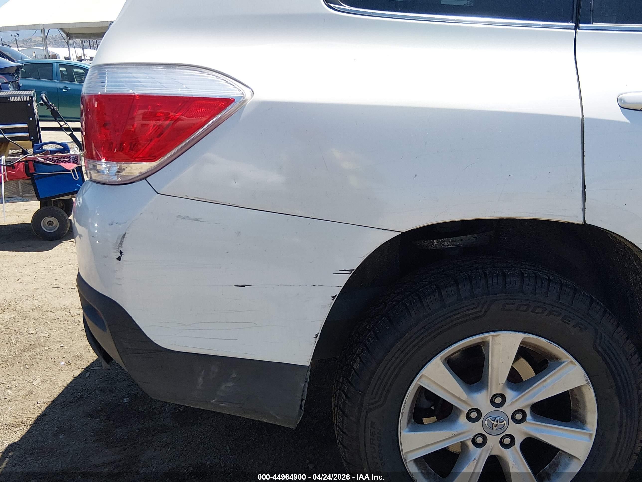 TOYOTA HIGHLANDER image 6