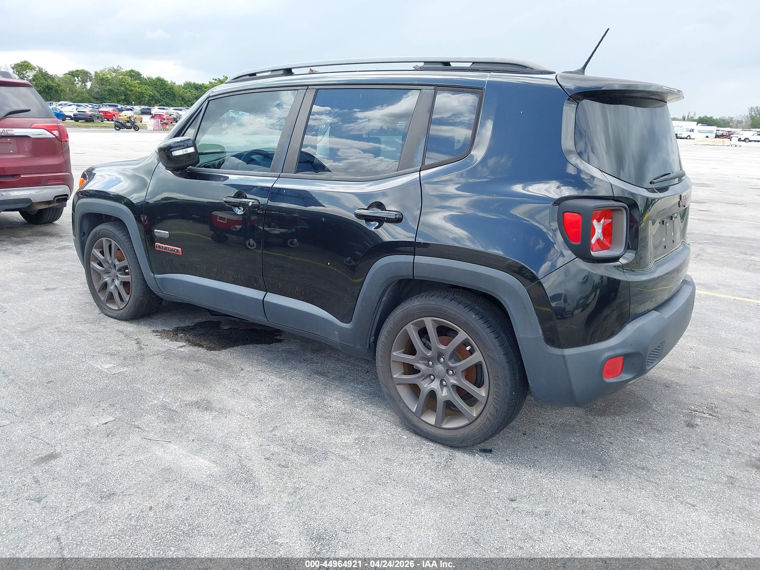 JEEP RENEGADE image 3