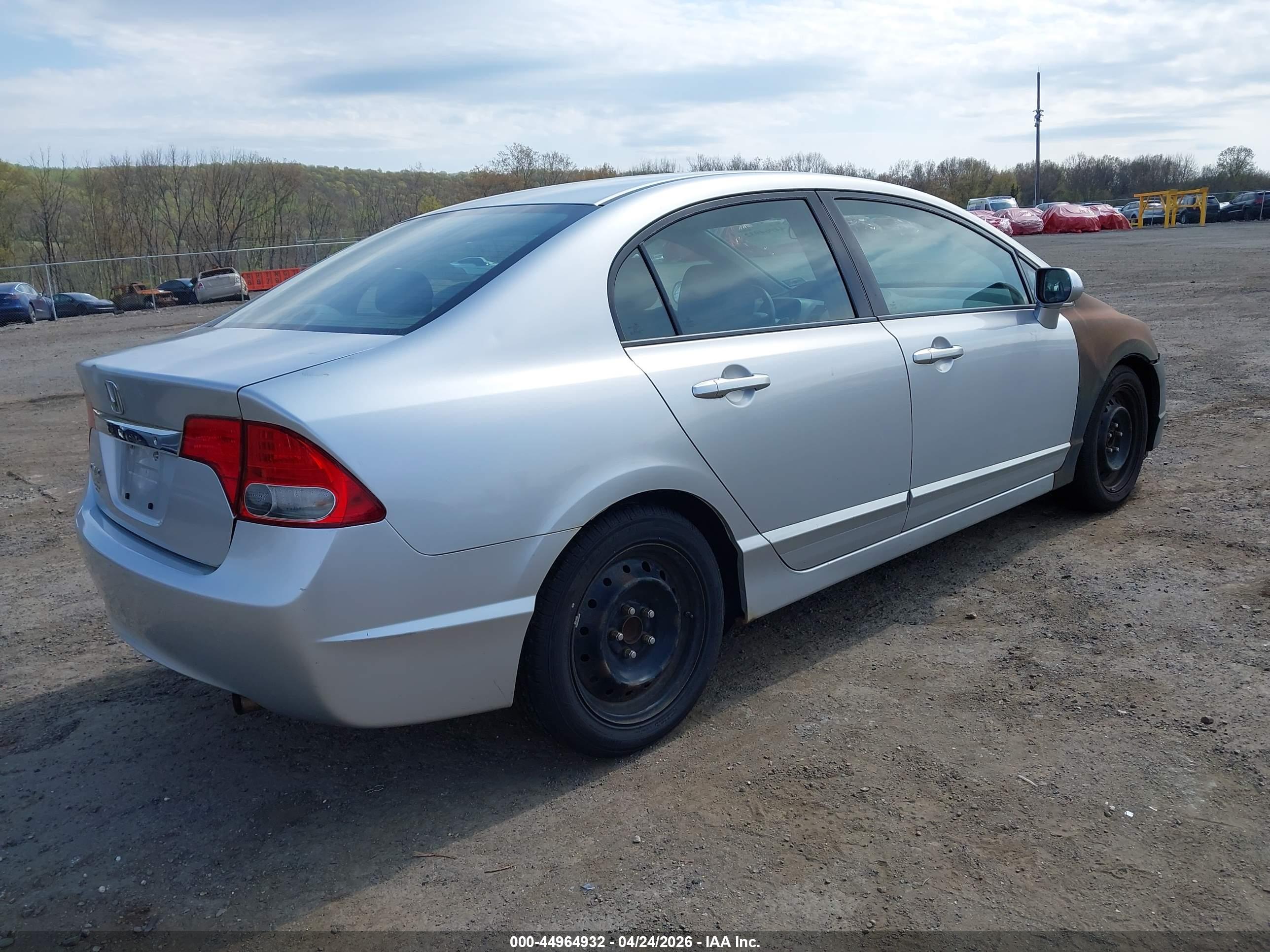 HONDA CIVIC image 4