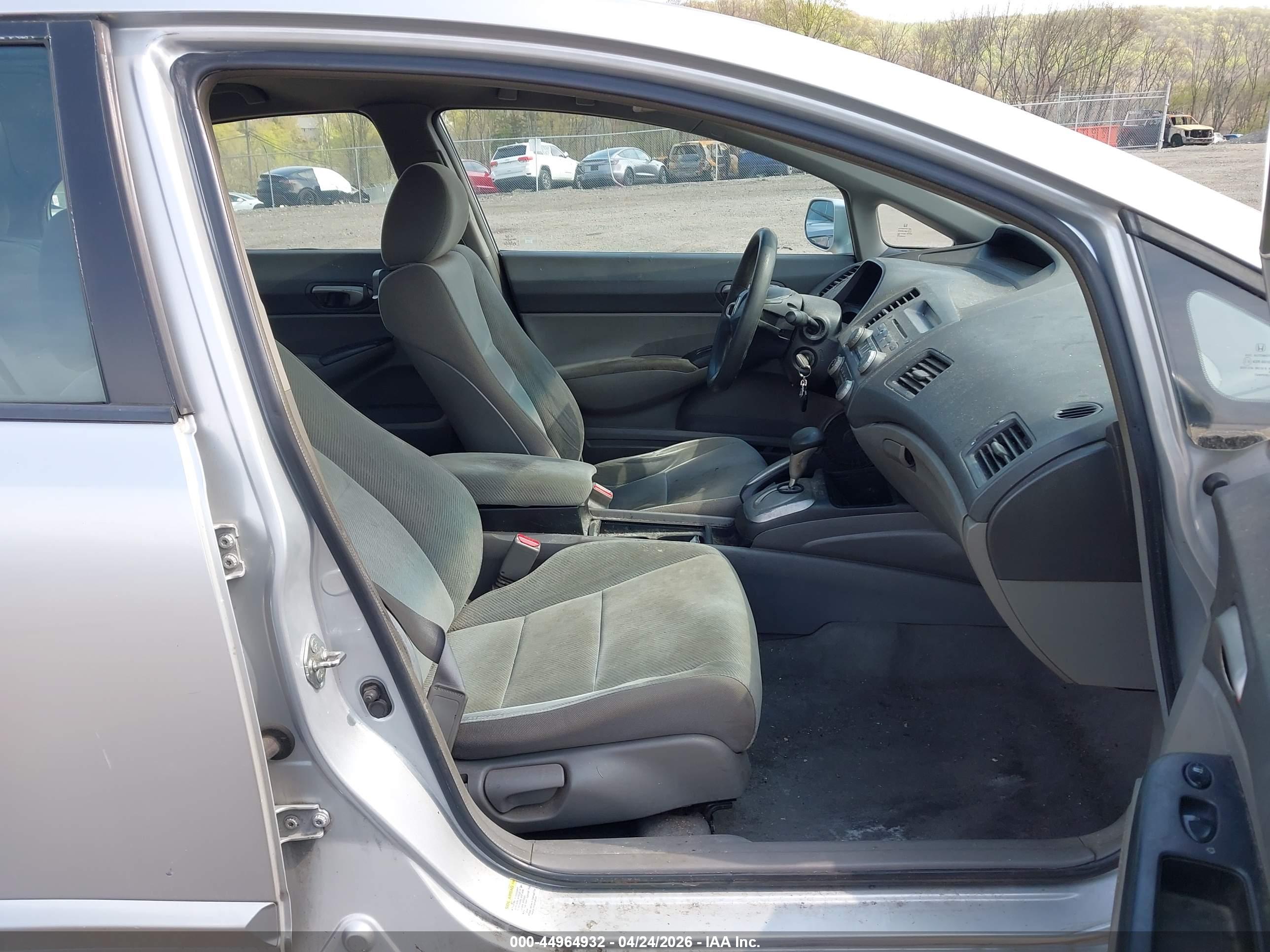 HONDA CIVIC image 5