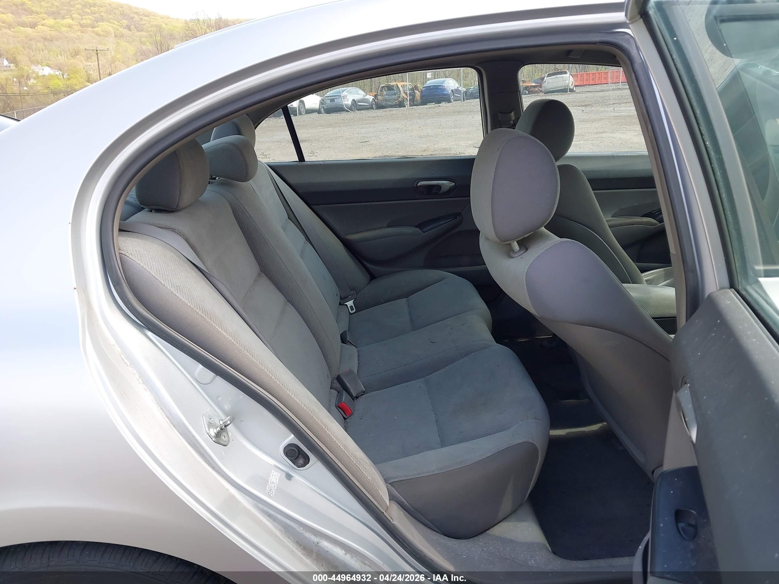 HONDA CIVIC image 8