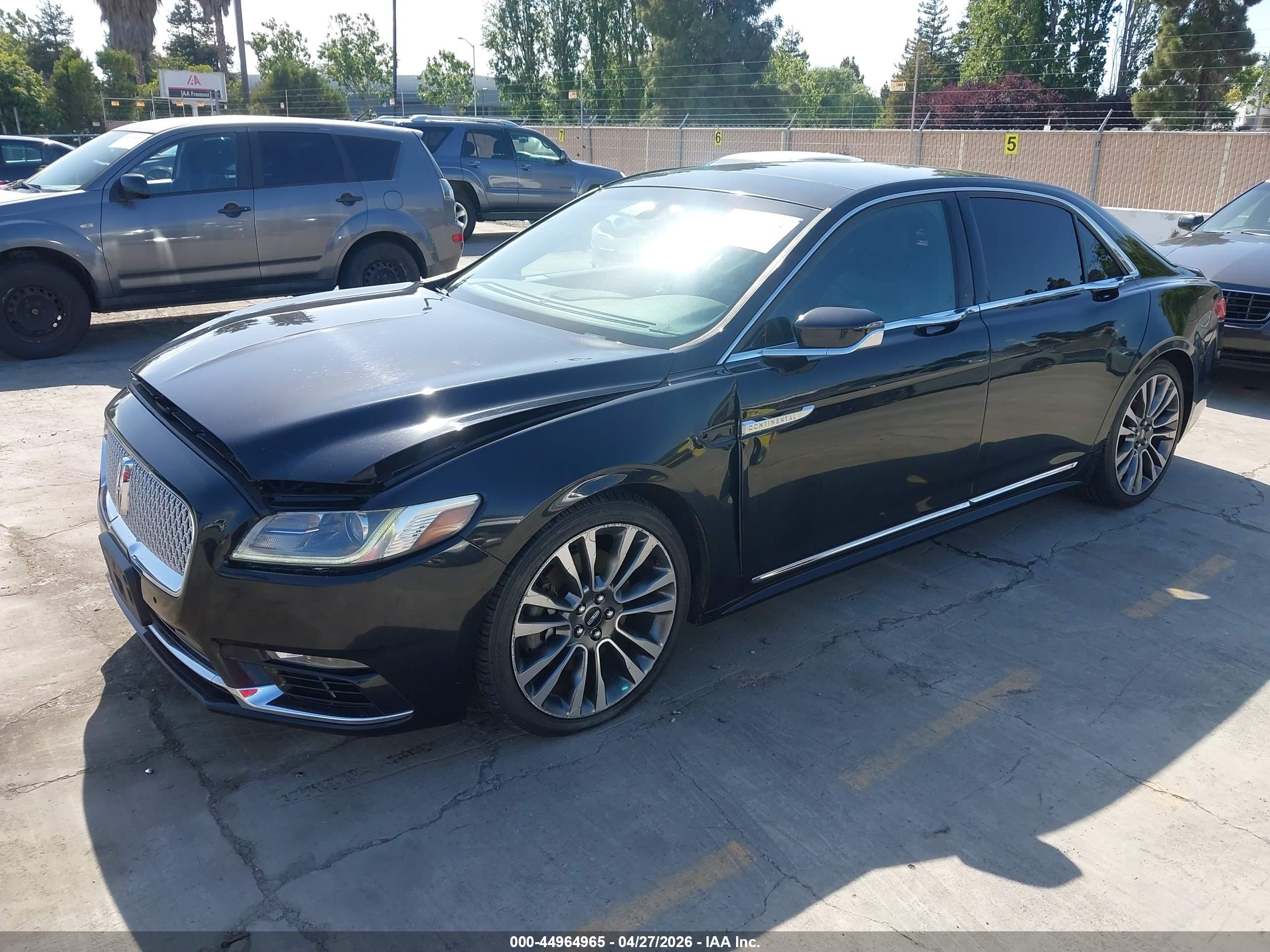 LINCOLN CONTINENTAL image 2