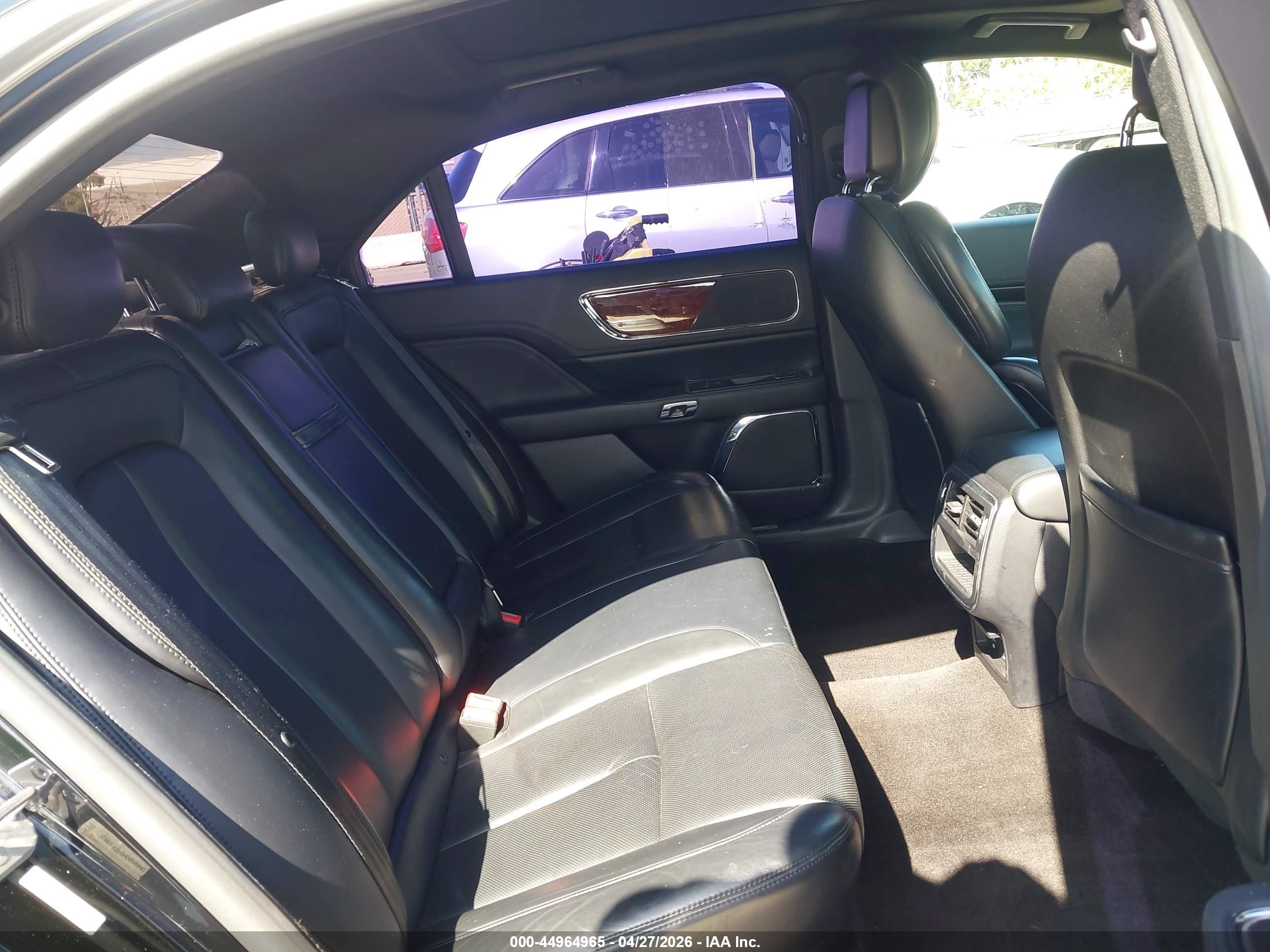 LINCOLN CONTINENTAL image 8