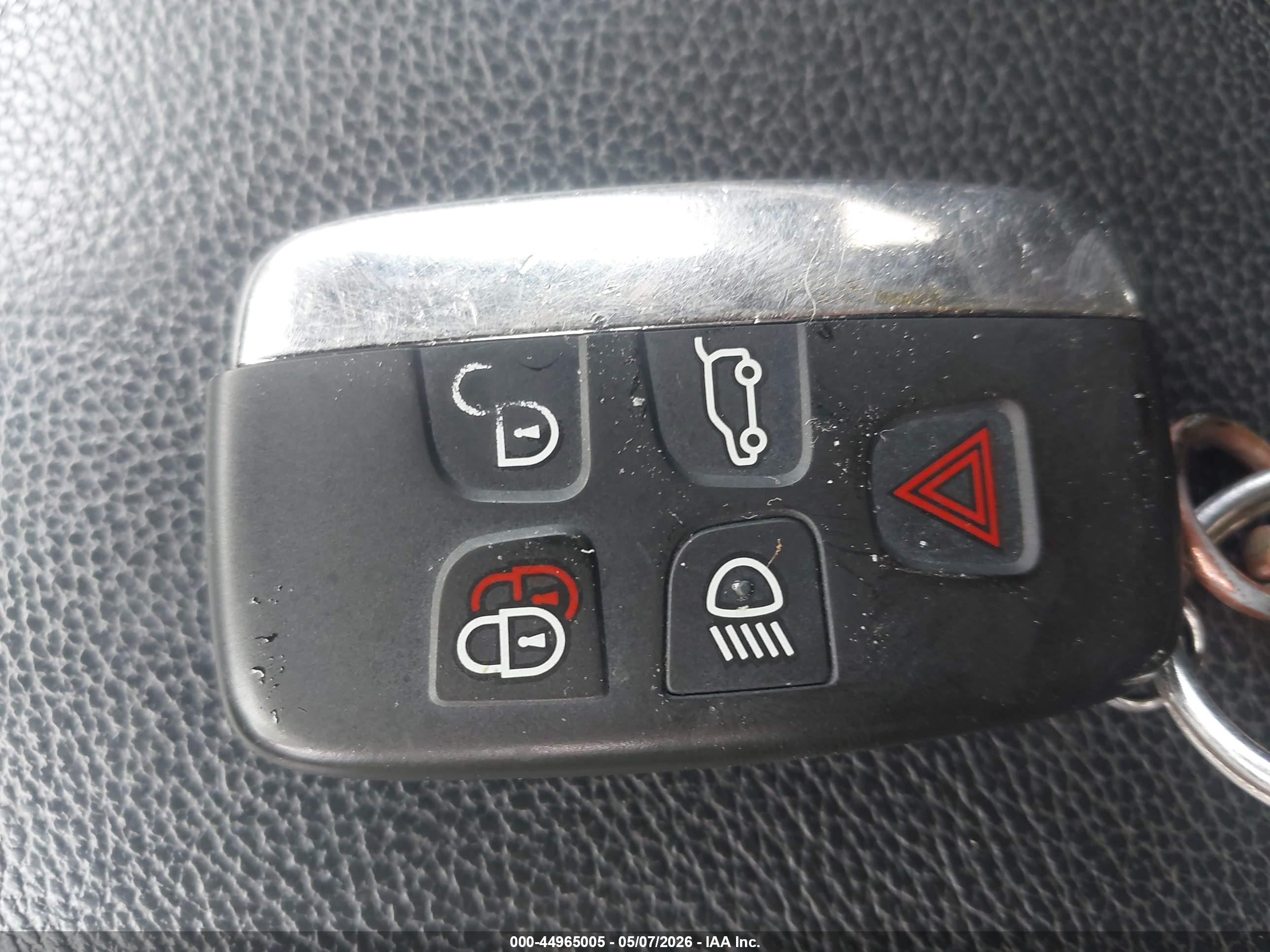 LAND ROVER image 11