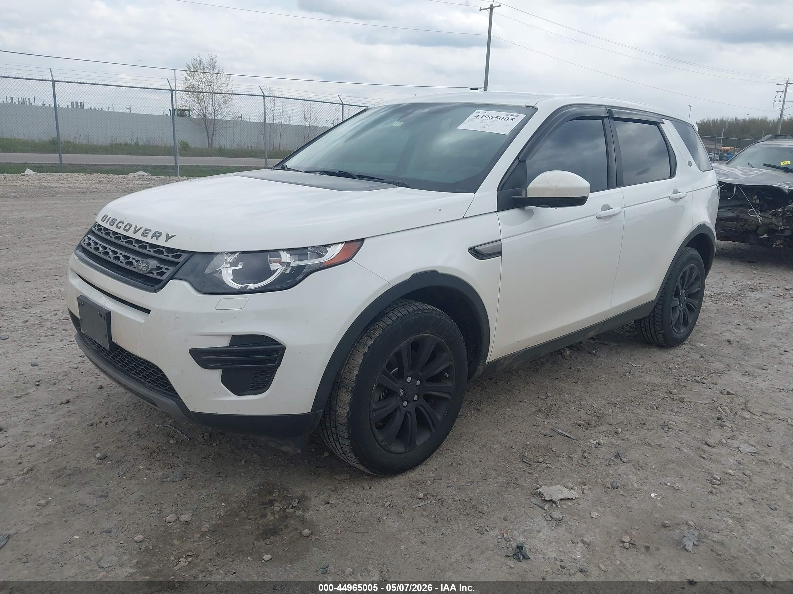 LAND ROVER image 2