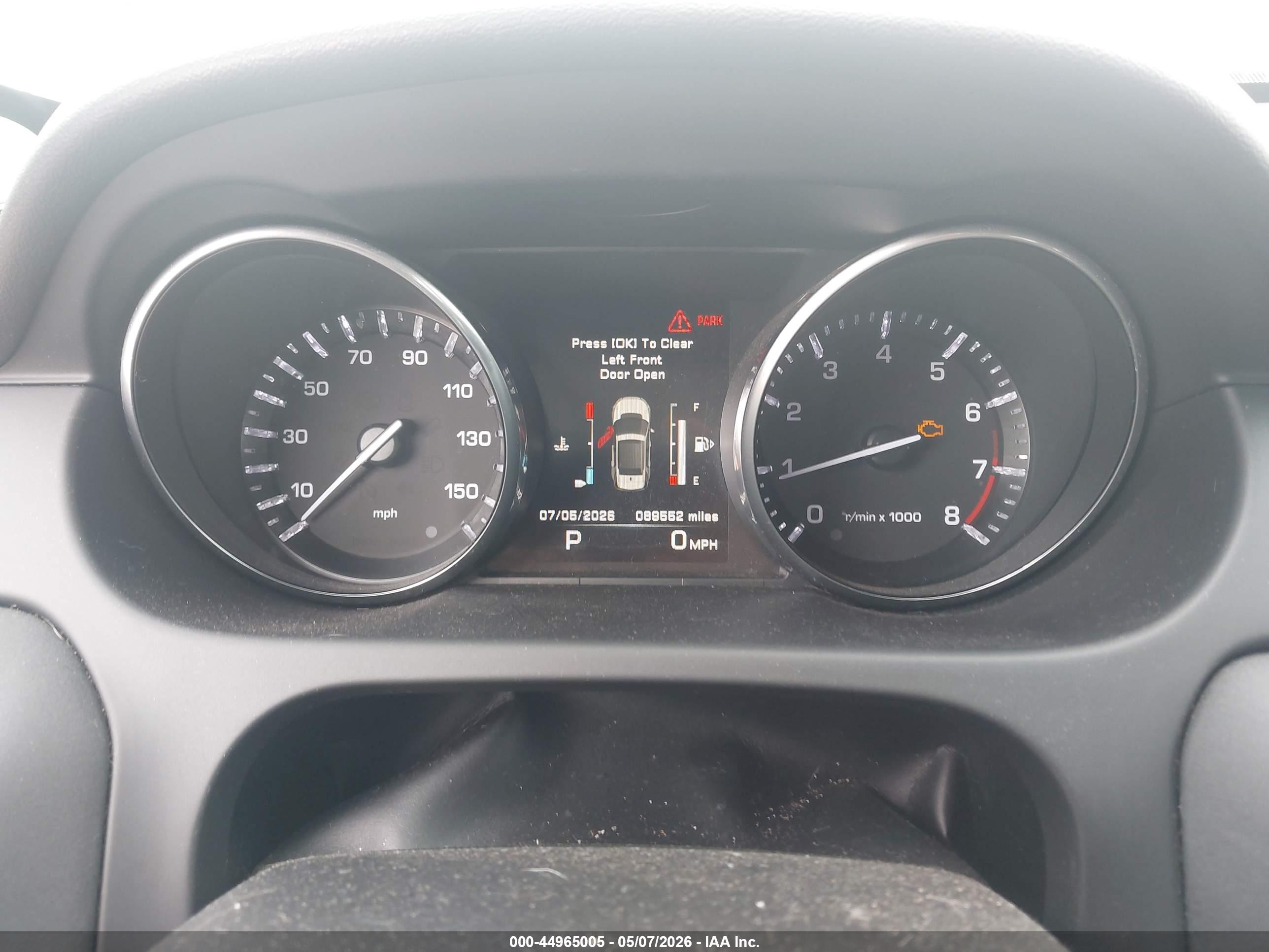 LAND ROVER image 7