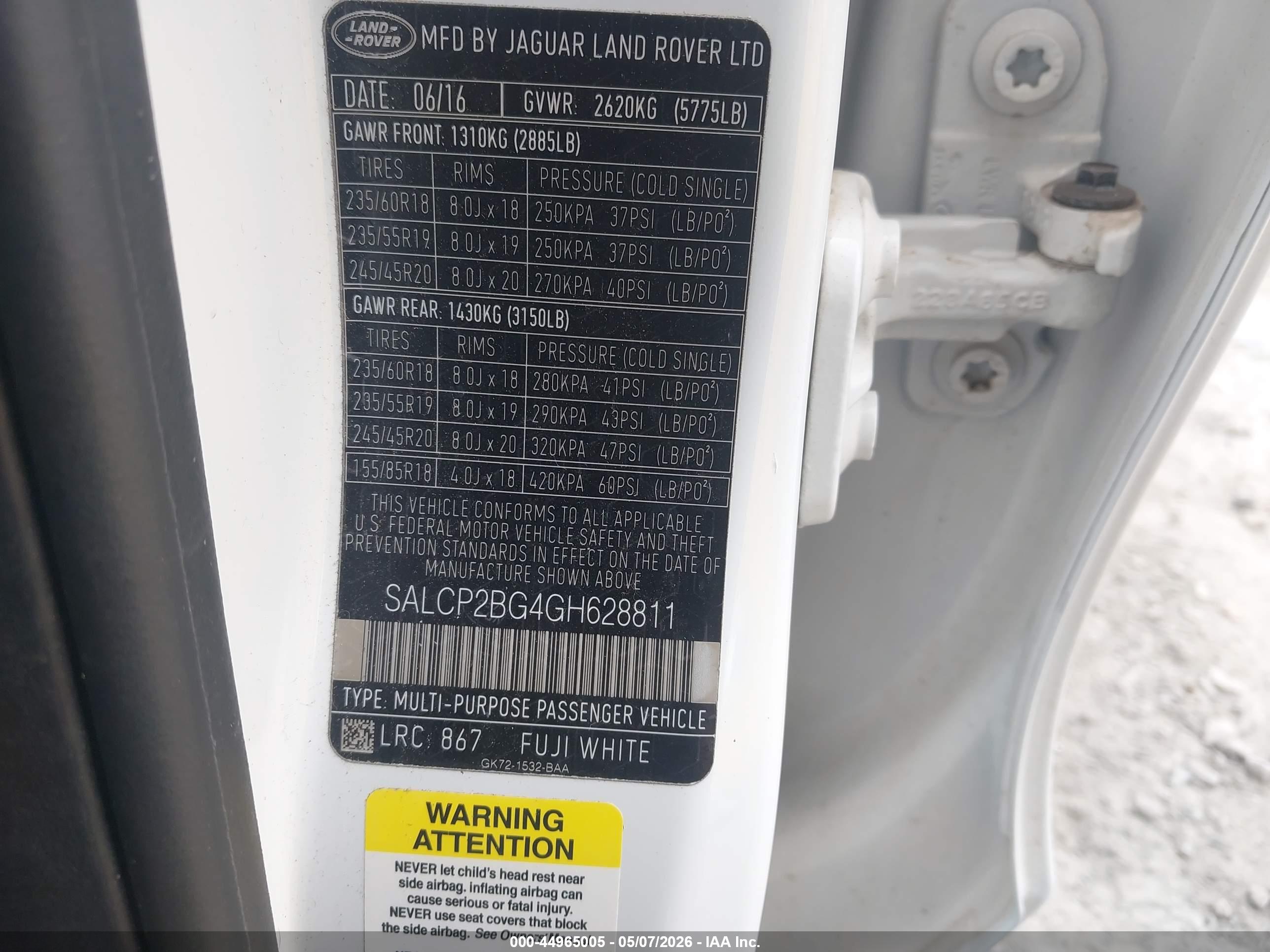 LAND ROVER image 9