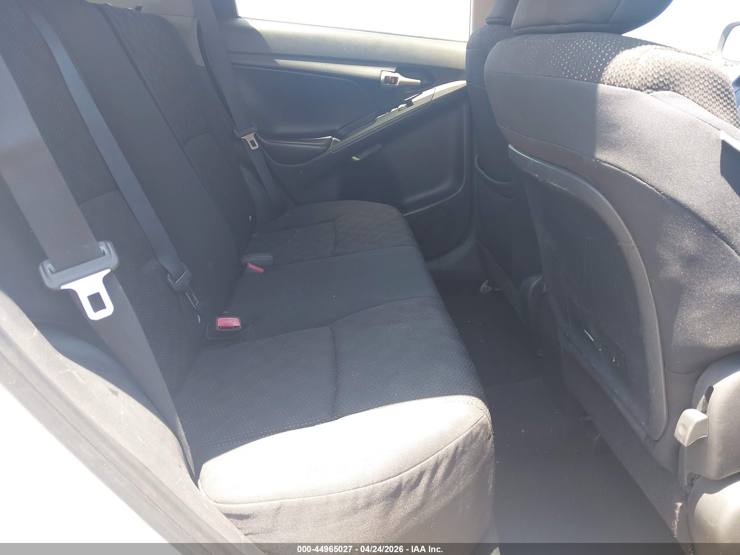 PONTIAC VIBE image 8