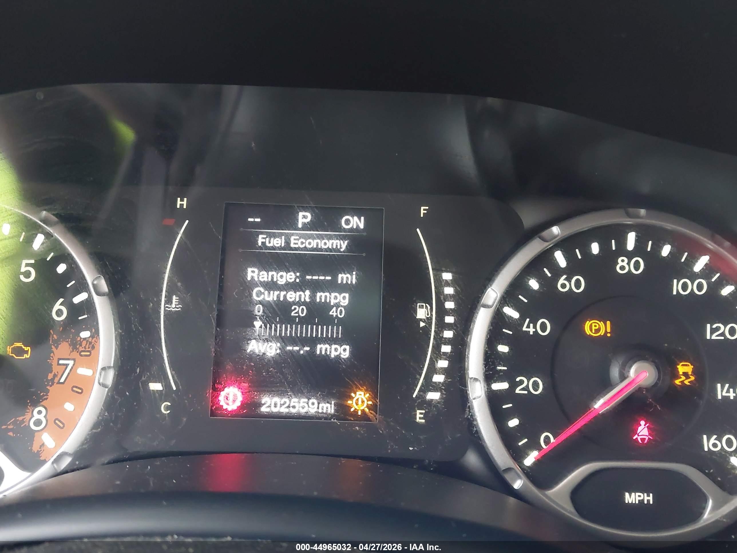 JEEP RENEGADE image 7