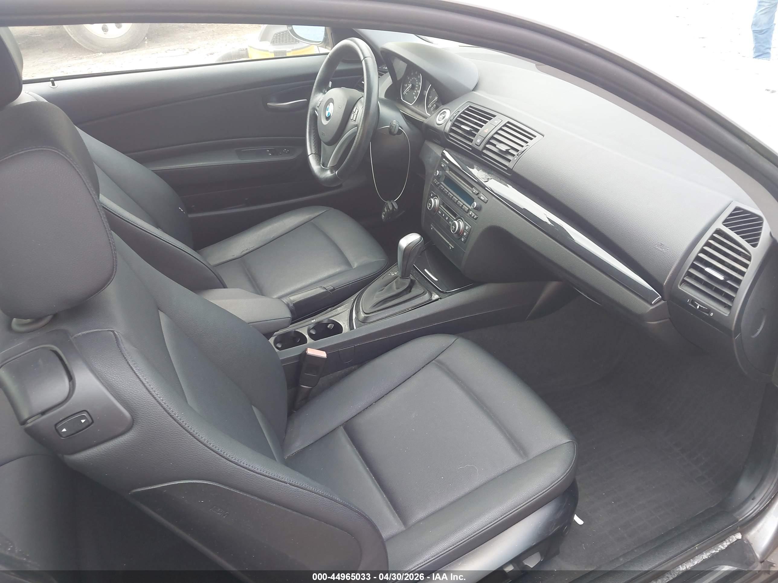 BMW 128I image 5