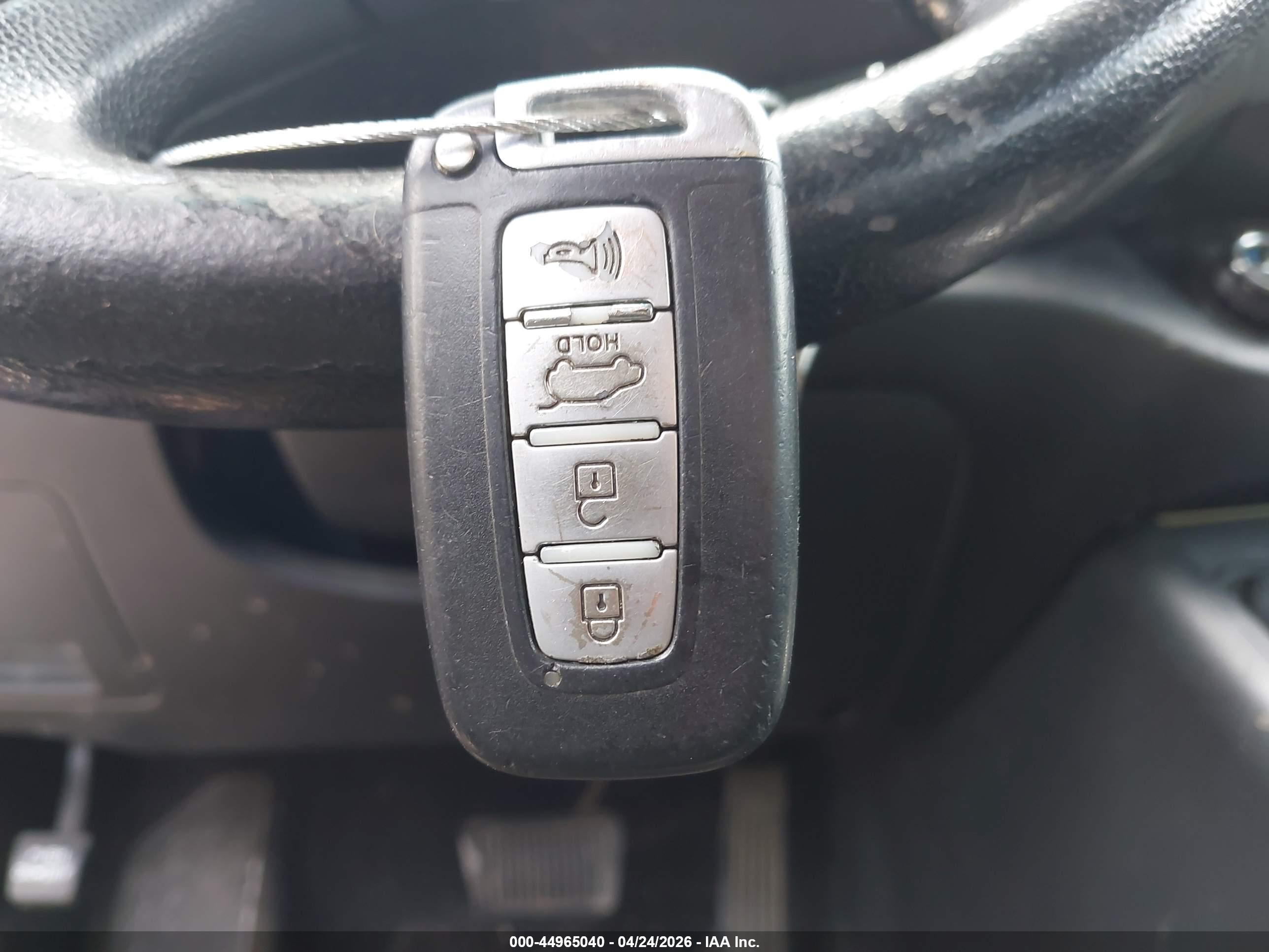 KIA SPORTAGE image 11