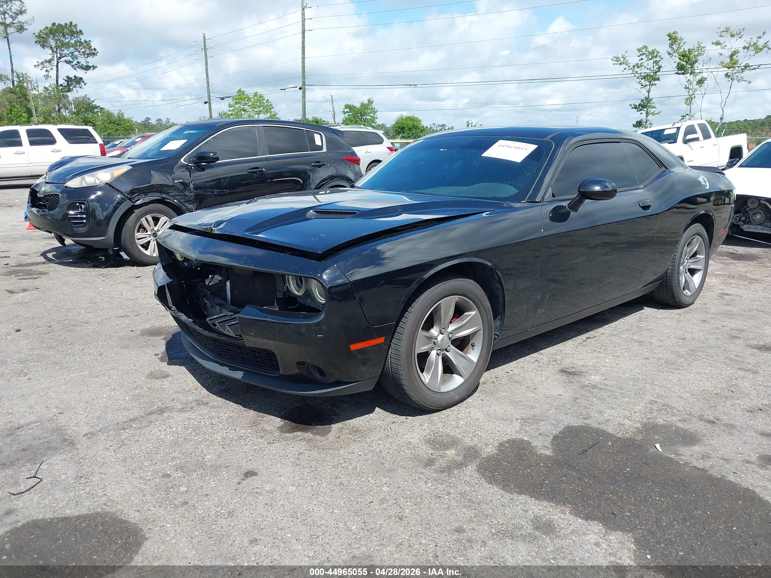 DODGE CHALLENGER image 2