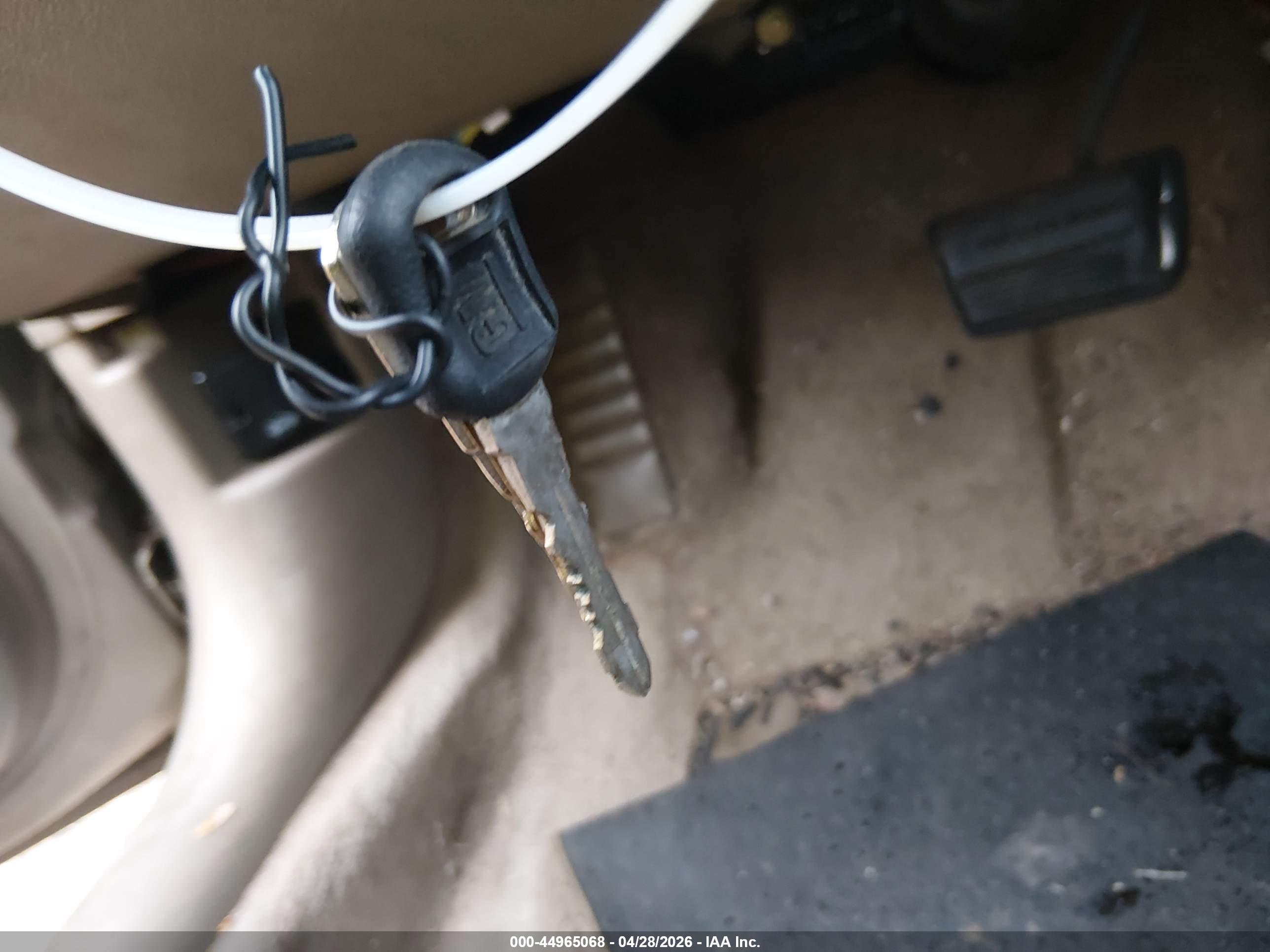 CHEVROLET CAVALIER image 11