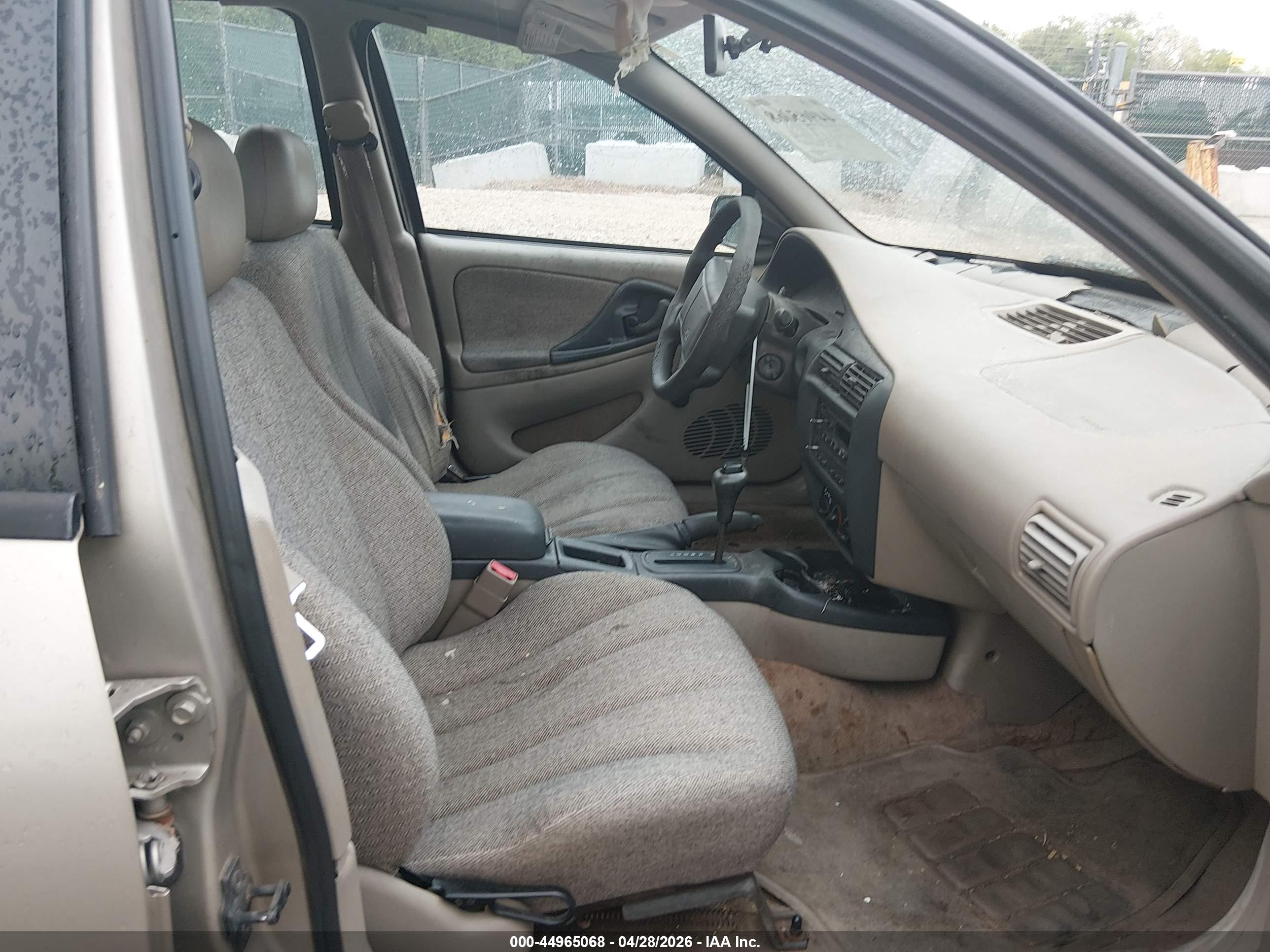 CHEVROLET CAVALIER image 5