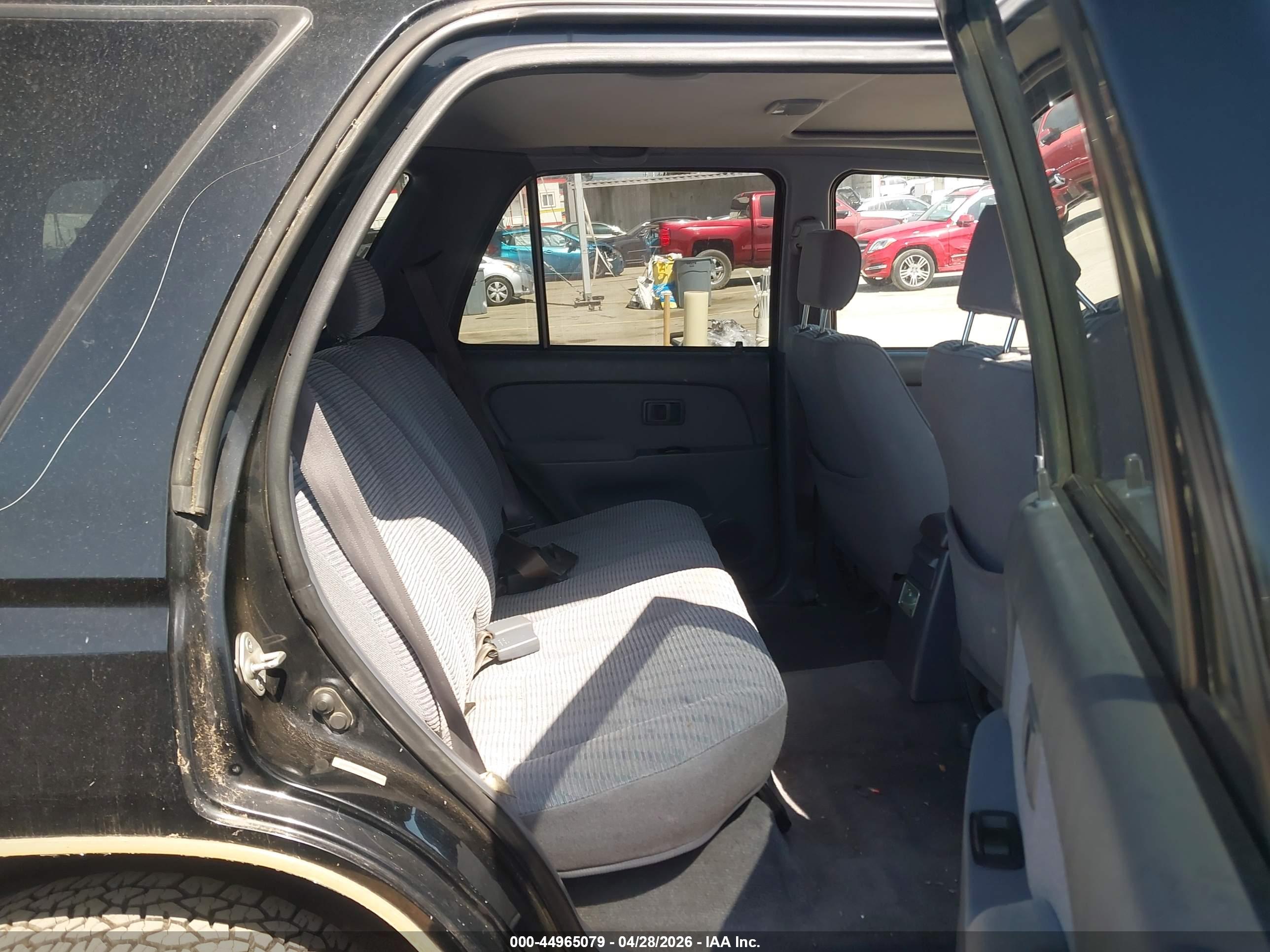TOYOTA 4RUNNER image 8