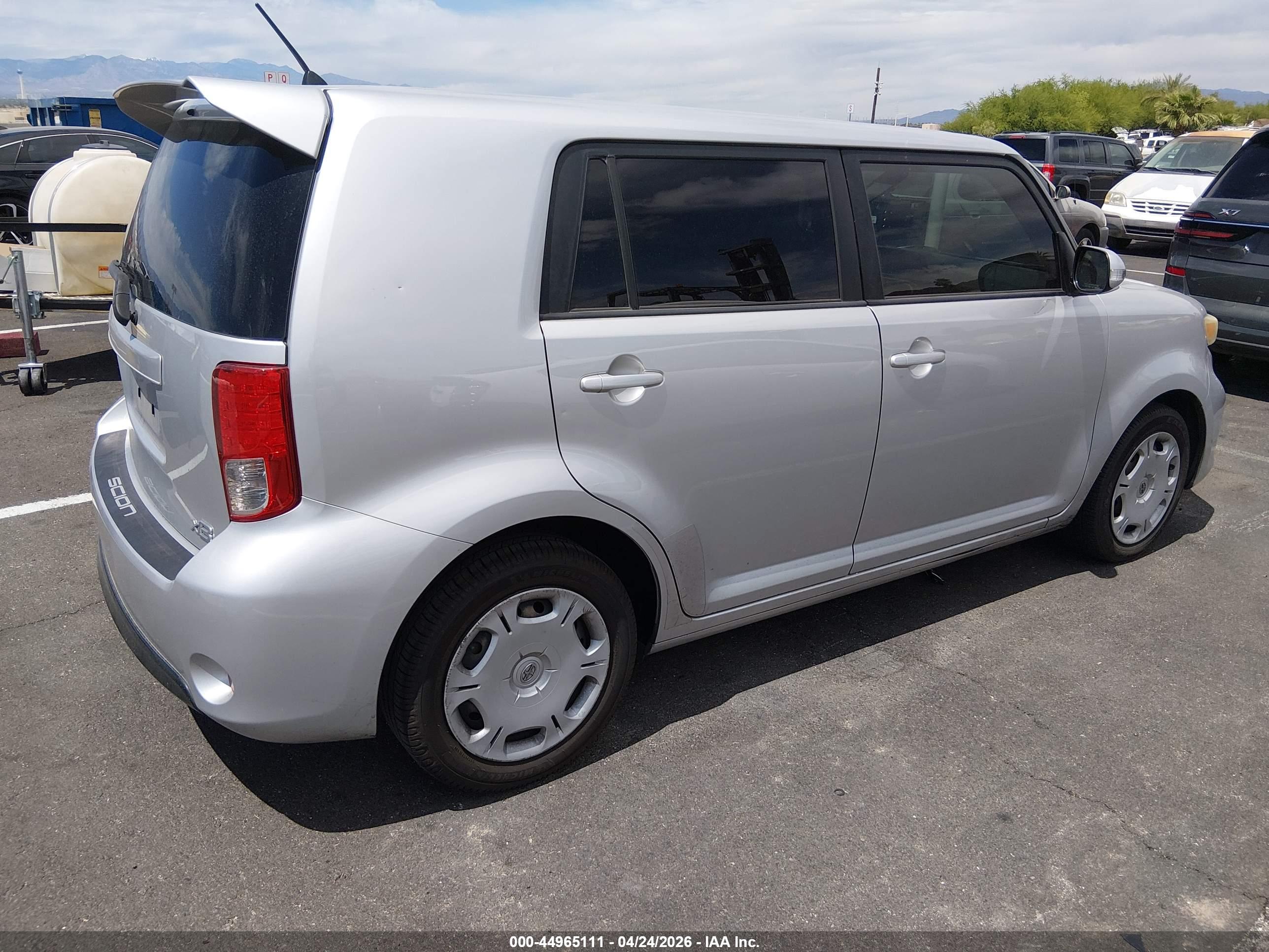SCION XB image 4