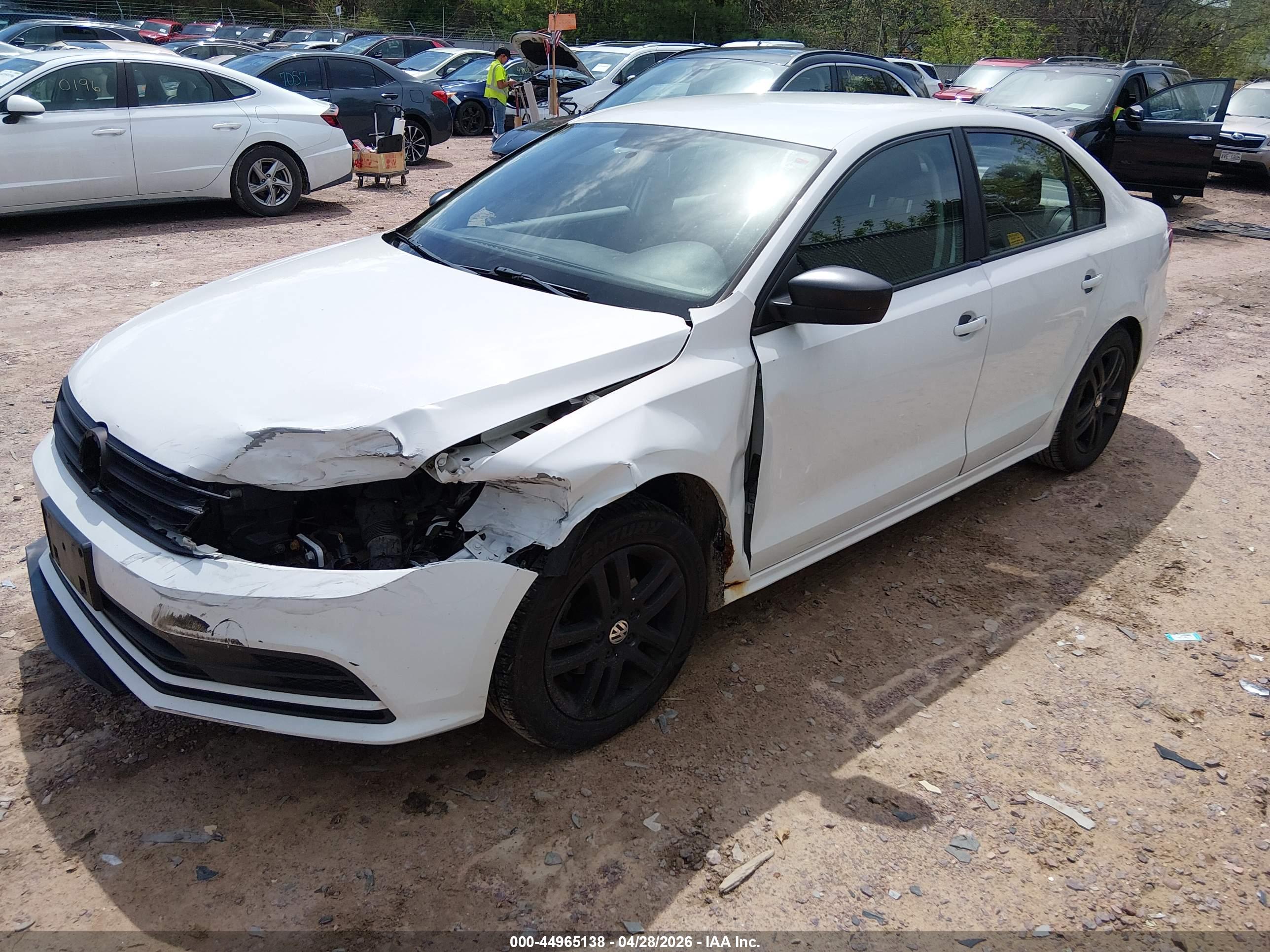 VOLKSWAGEN JETTA image 2