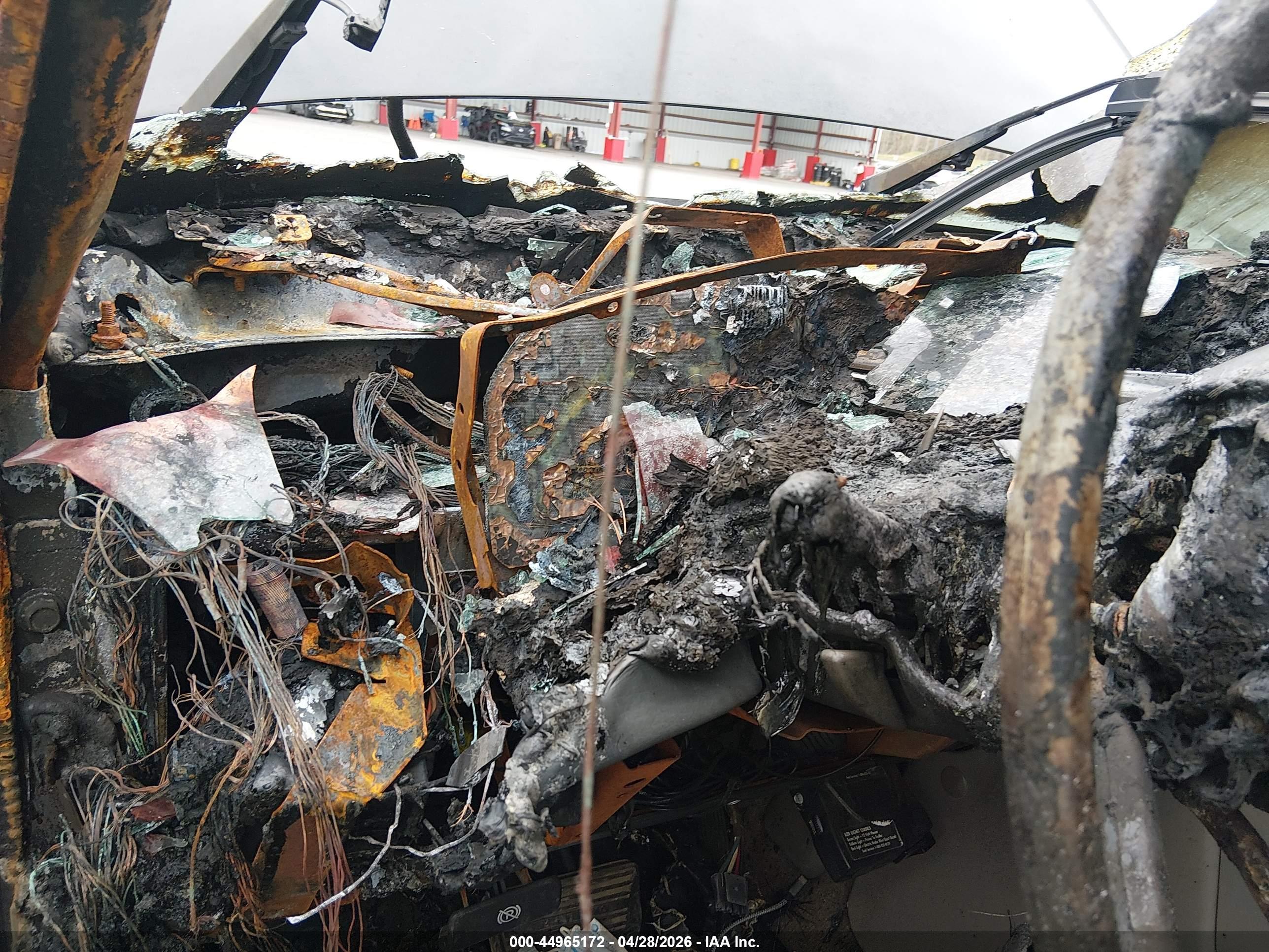 GMC YUKON image 7