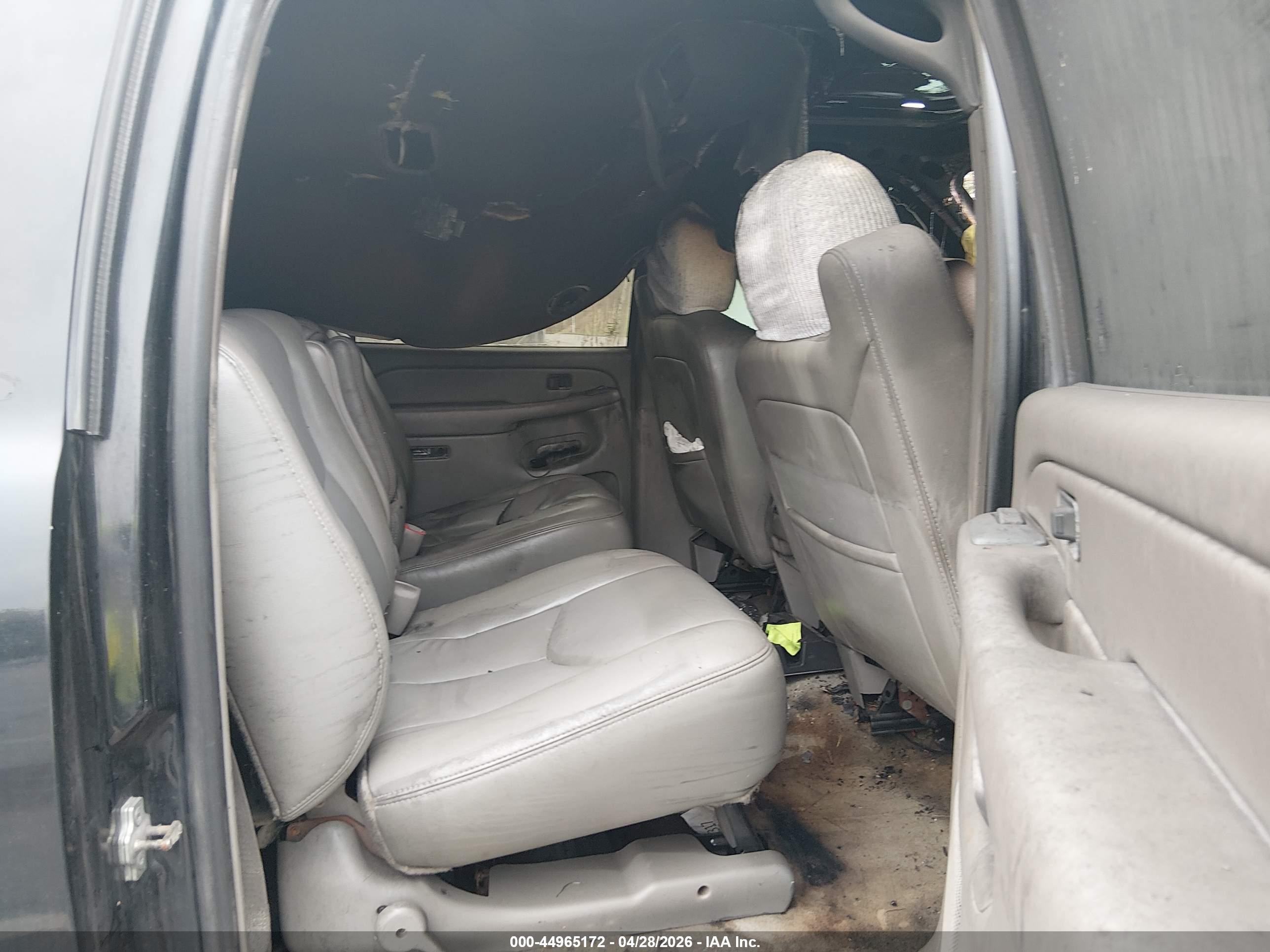 GMC YUKON image 8