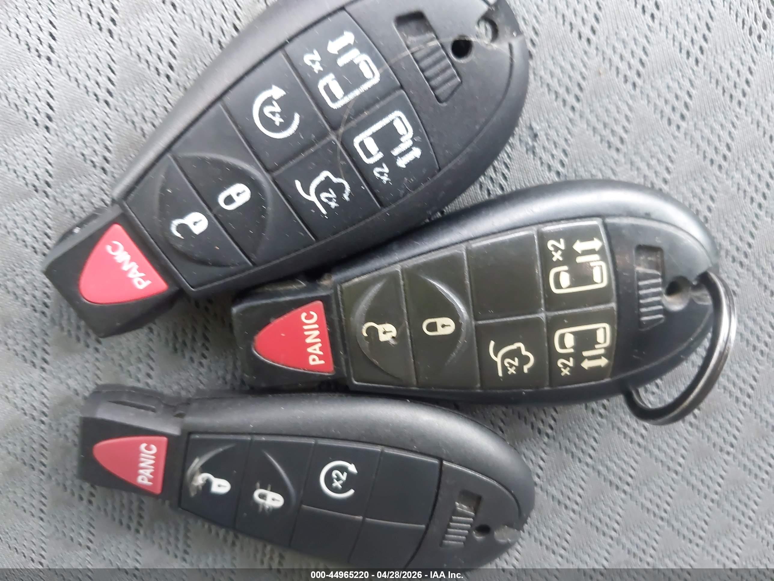 CHRYSLER TOWN image 11