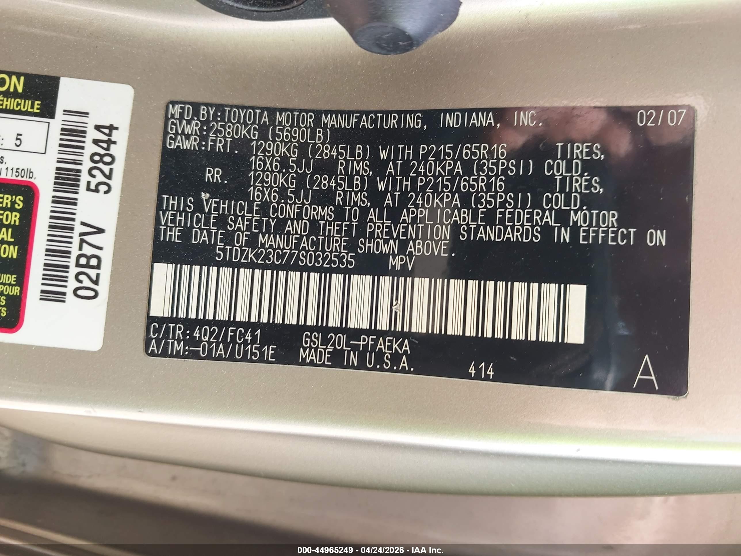 TOYOTA SIENNA image 9