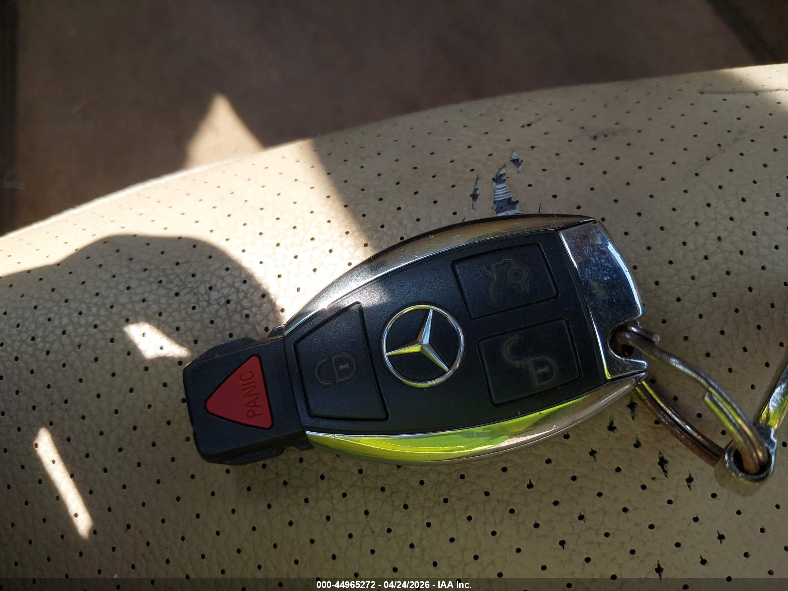 MERCEDES-BENZ E image 11