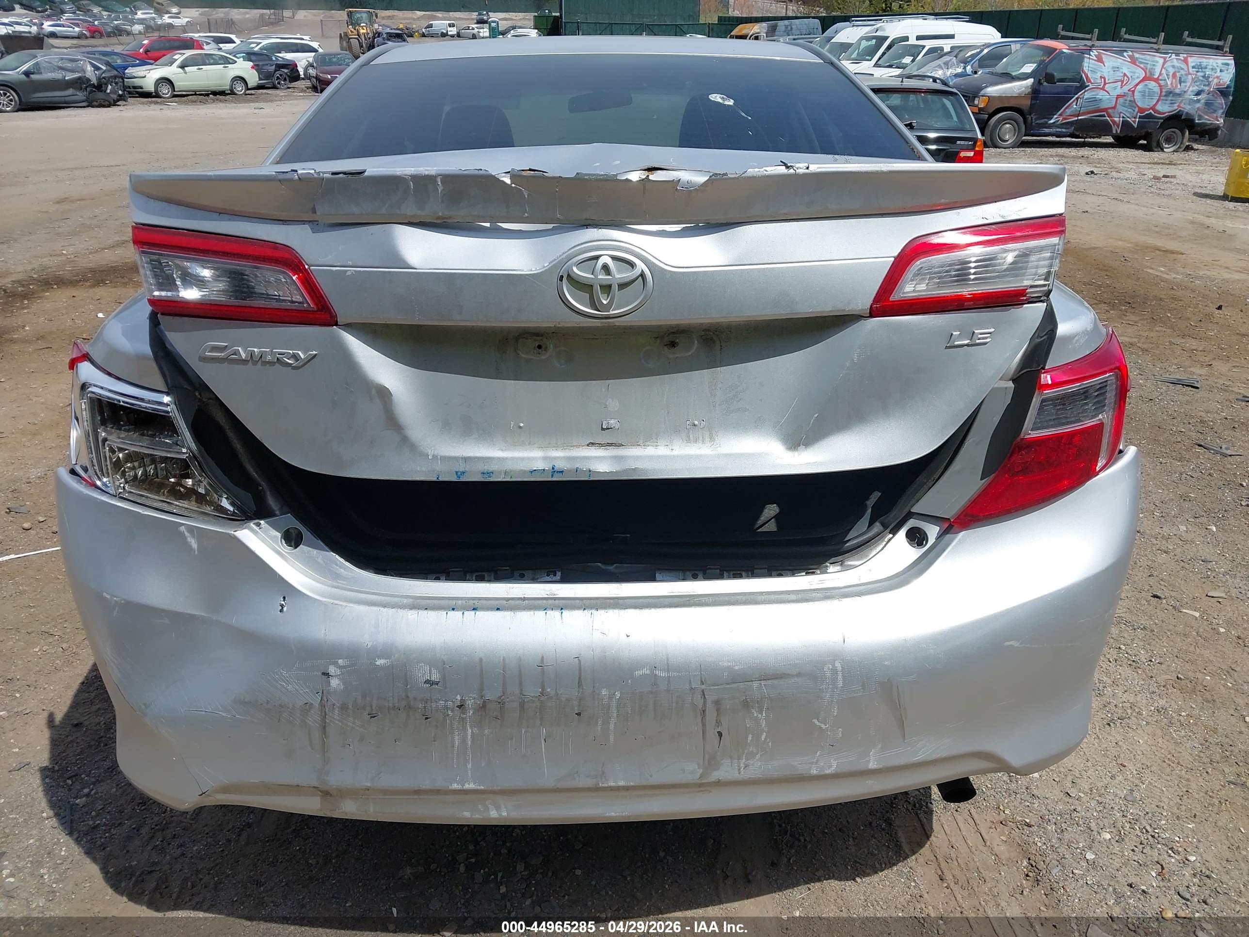 TOYOTA CAMRY image 6