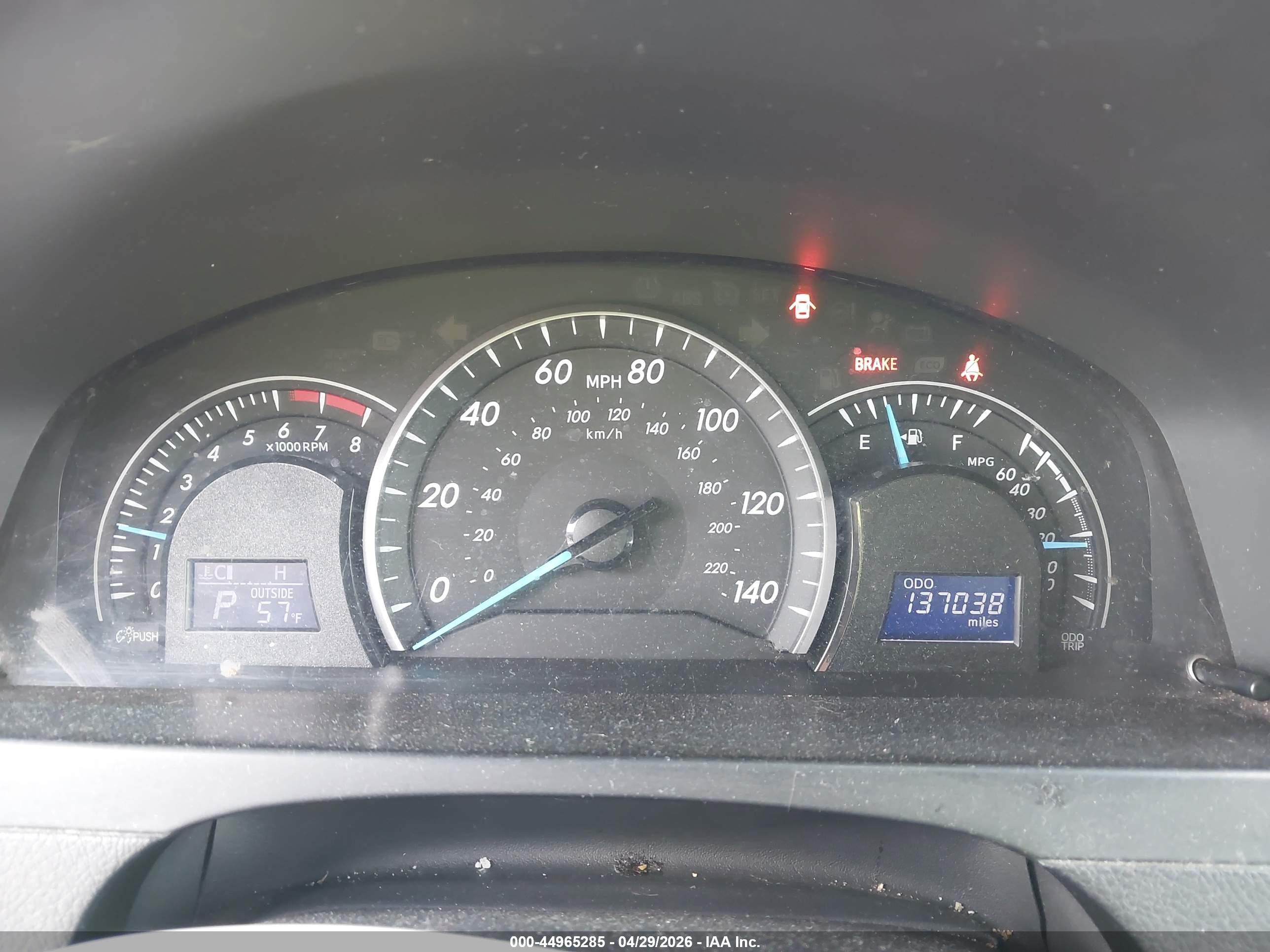 TOYOTA CAMRY image 7