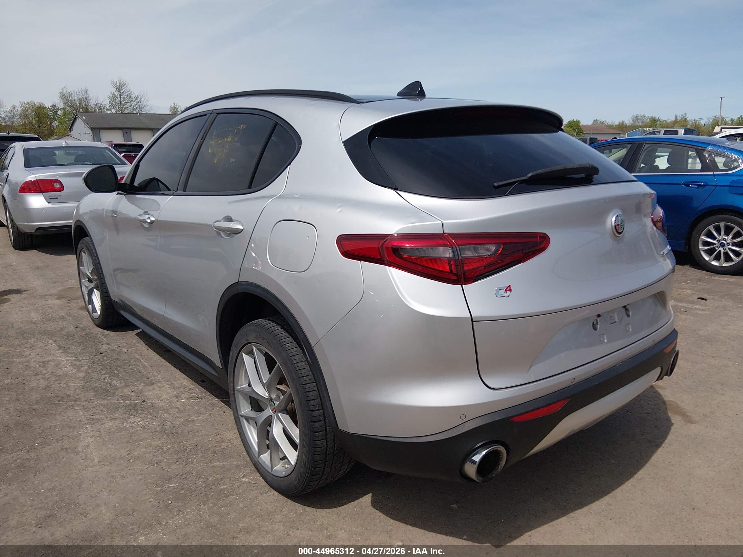 ALFA ROMEO image 3