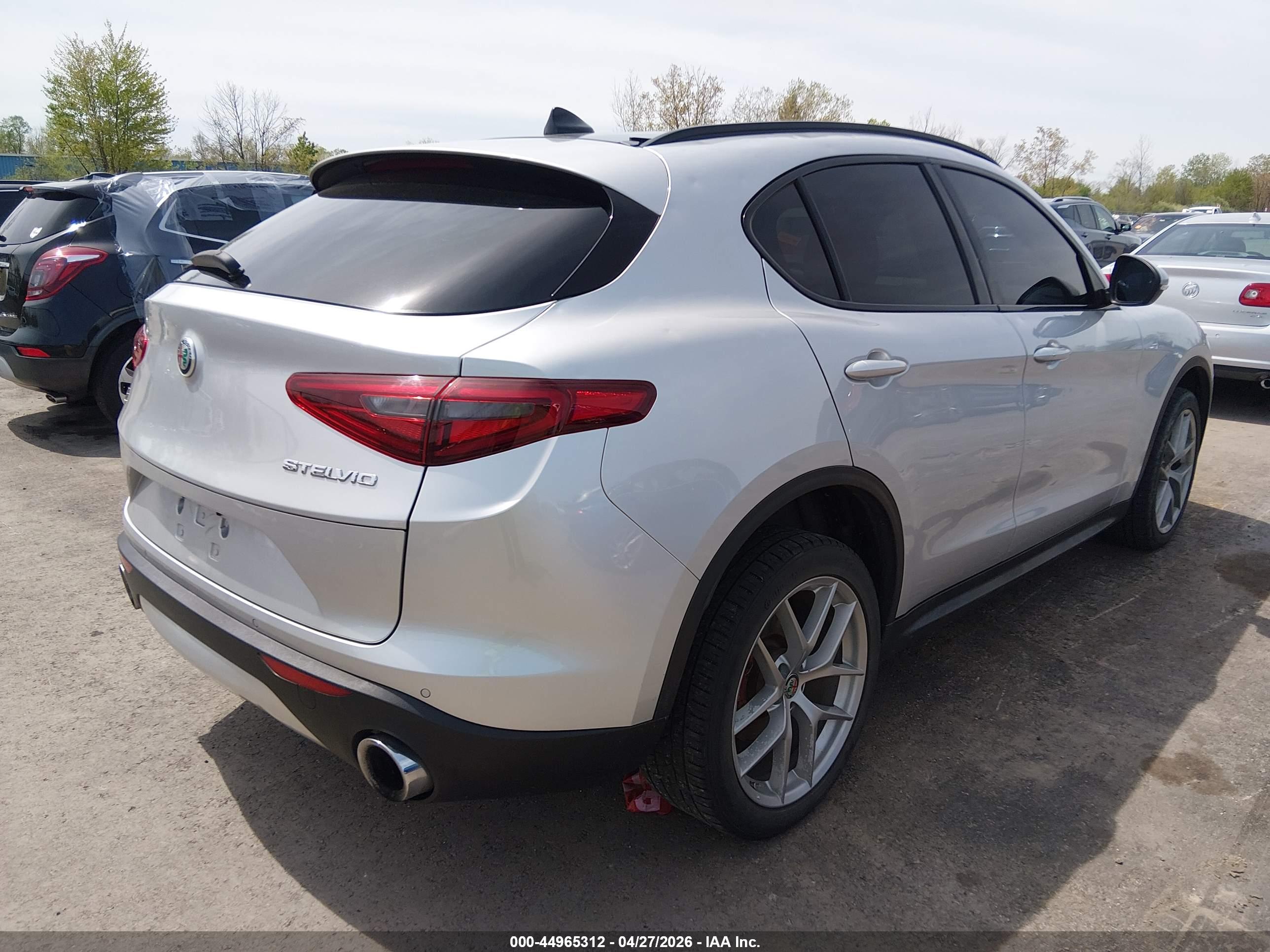 ALFA ROMEO image 4