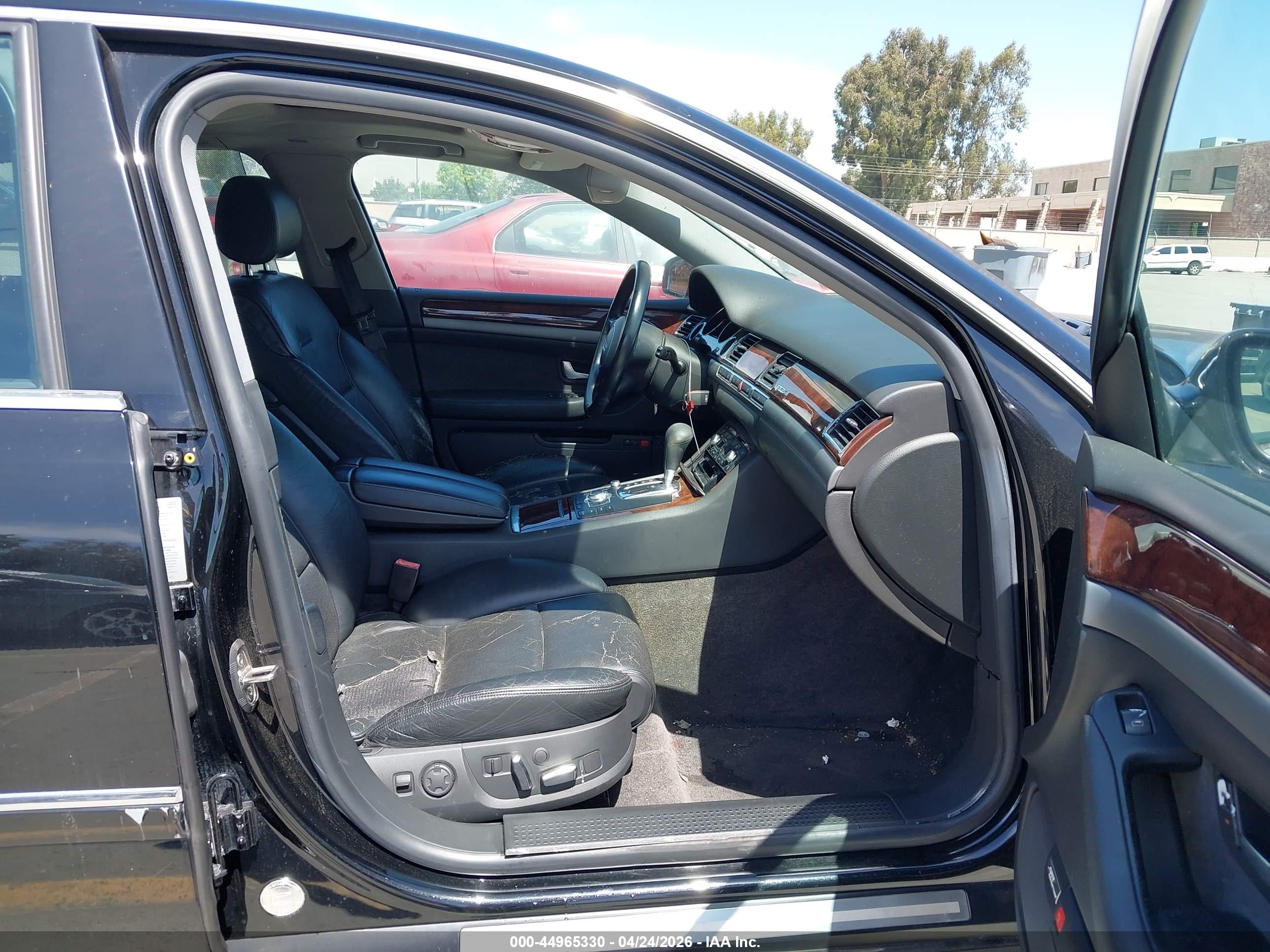 AUDI A8 image 5