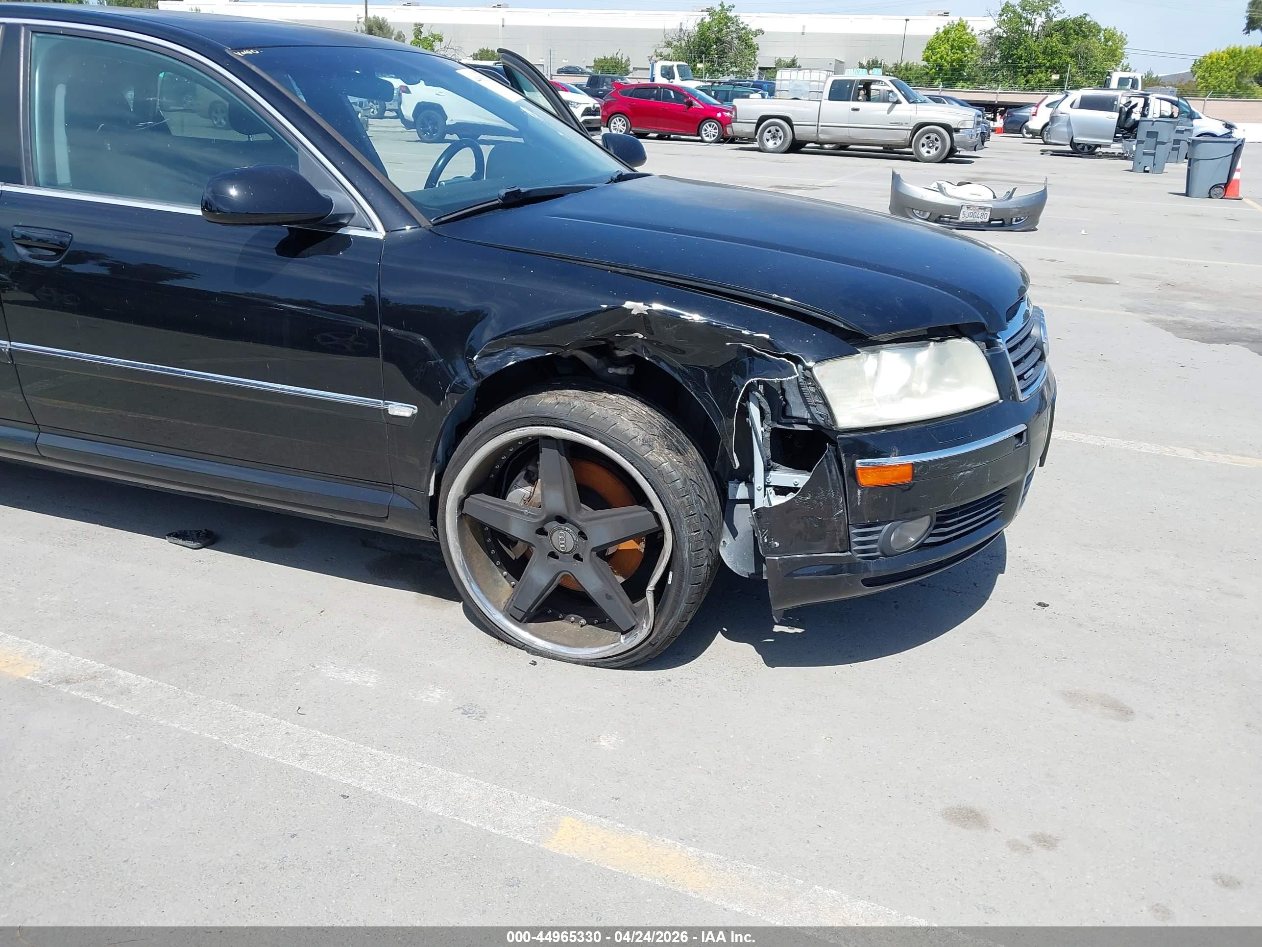 AUDI A8 image 6