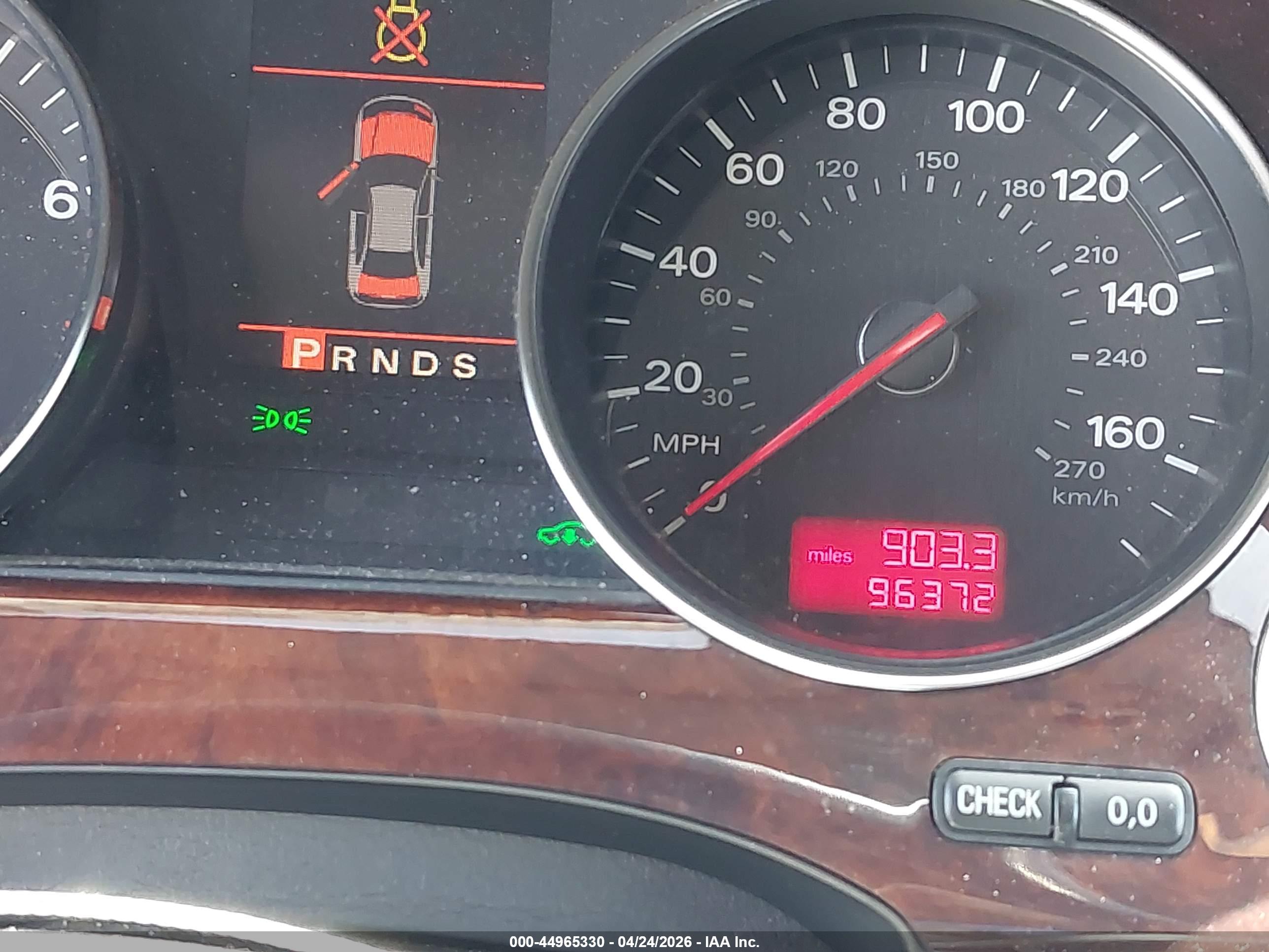 AUDI A8 image 7