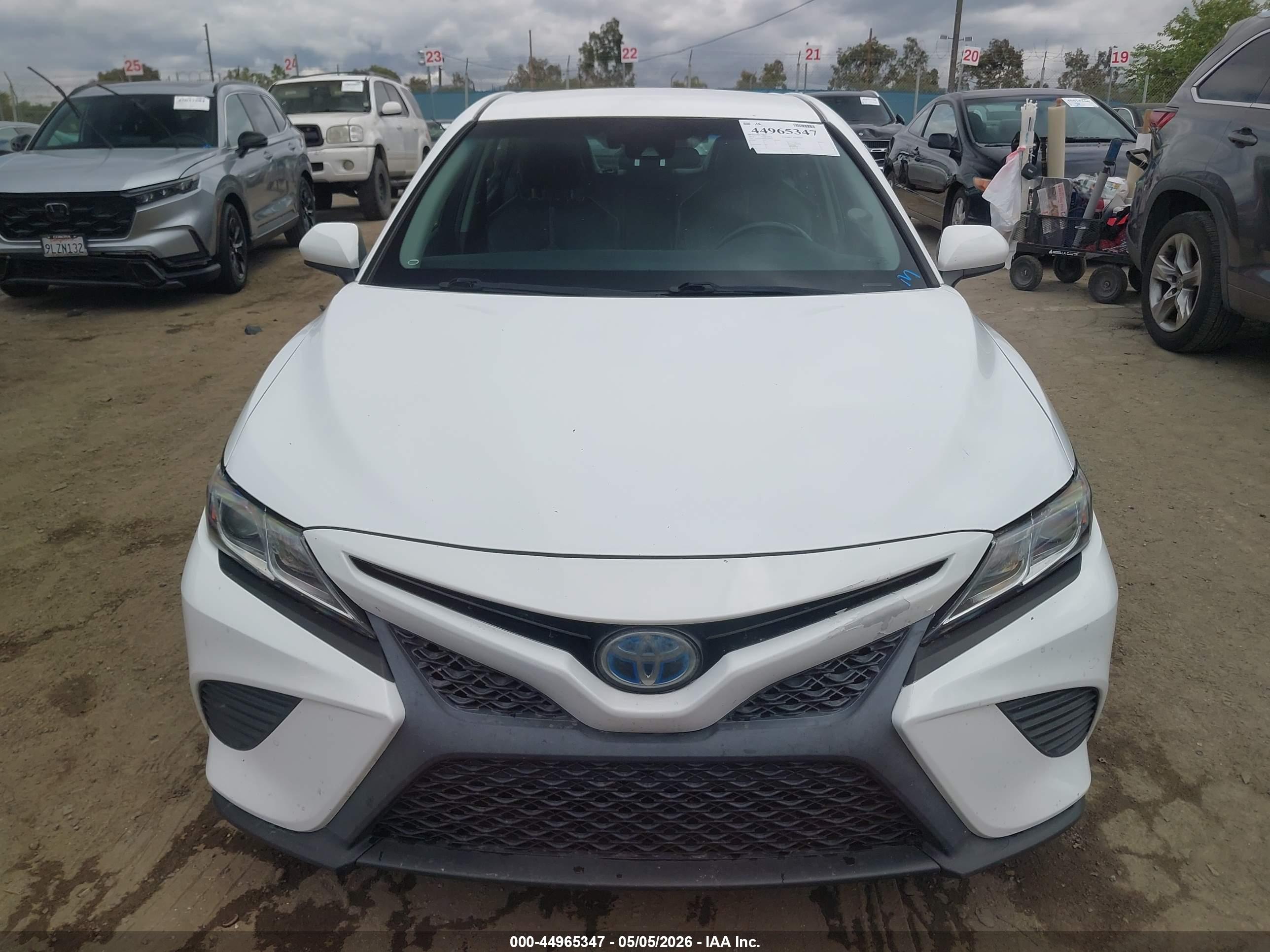 TOYOTA CAMRY image 6